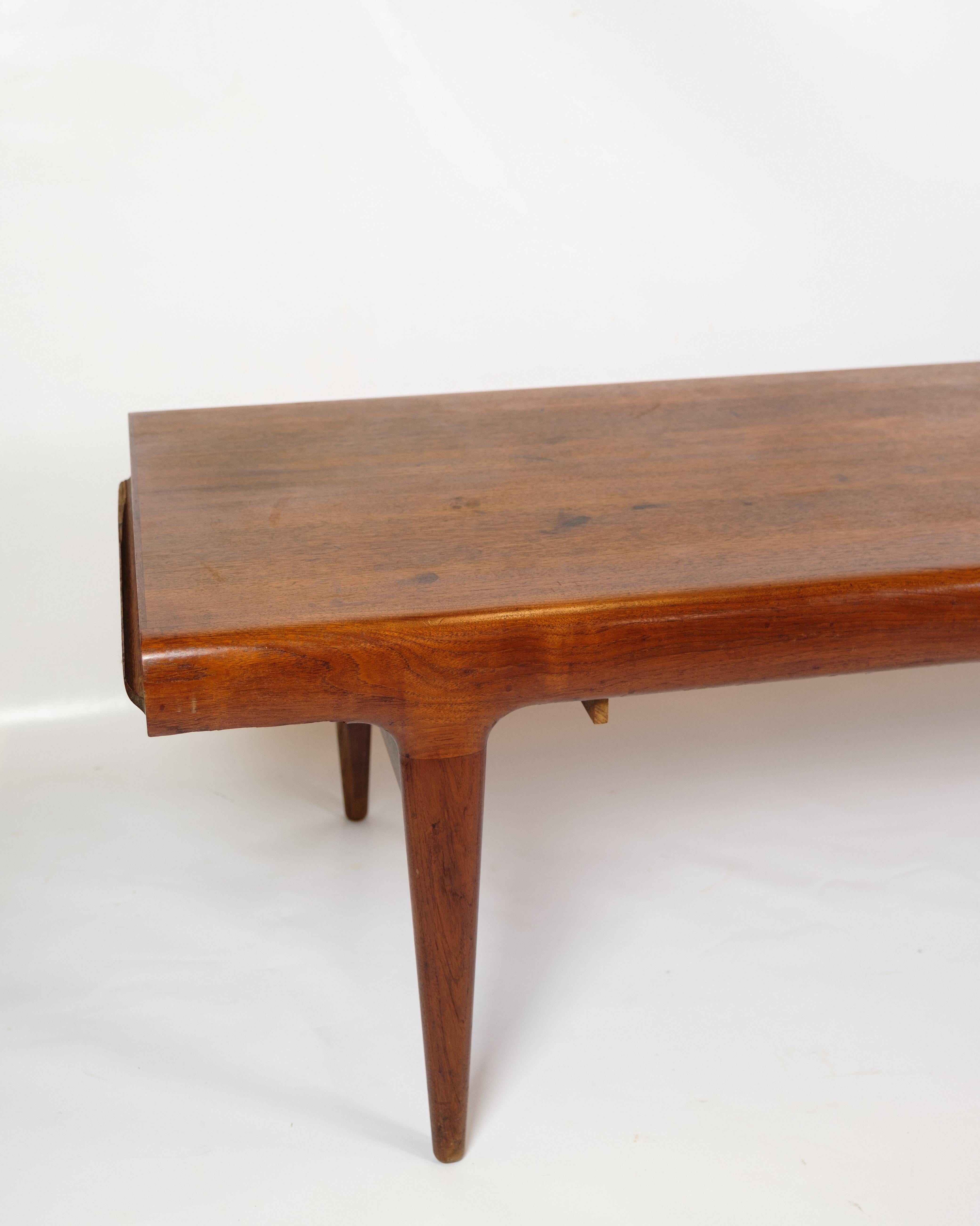 Couchtisch mit eingebauten Schubladen aus Teakholz von Johannes Andersen aus den 1960er Jahren im Angebot 4
