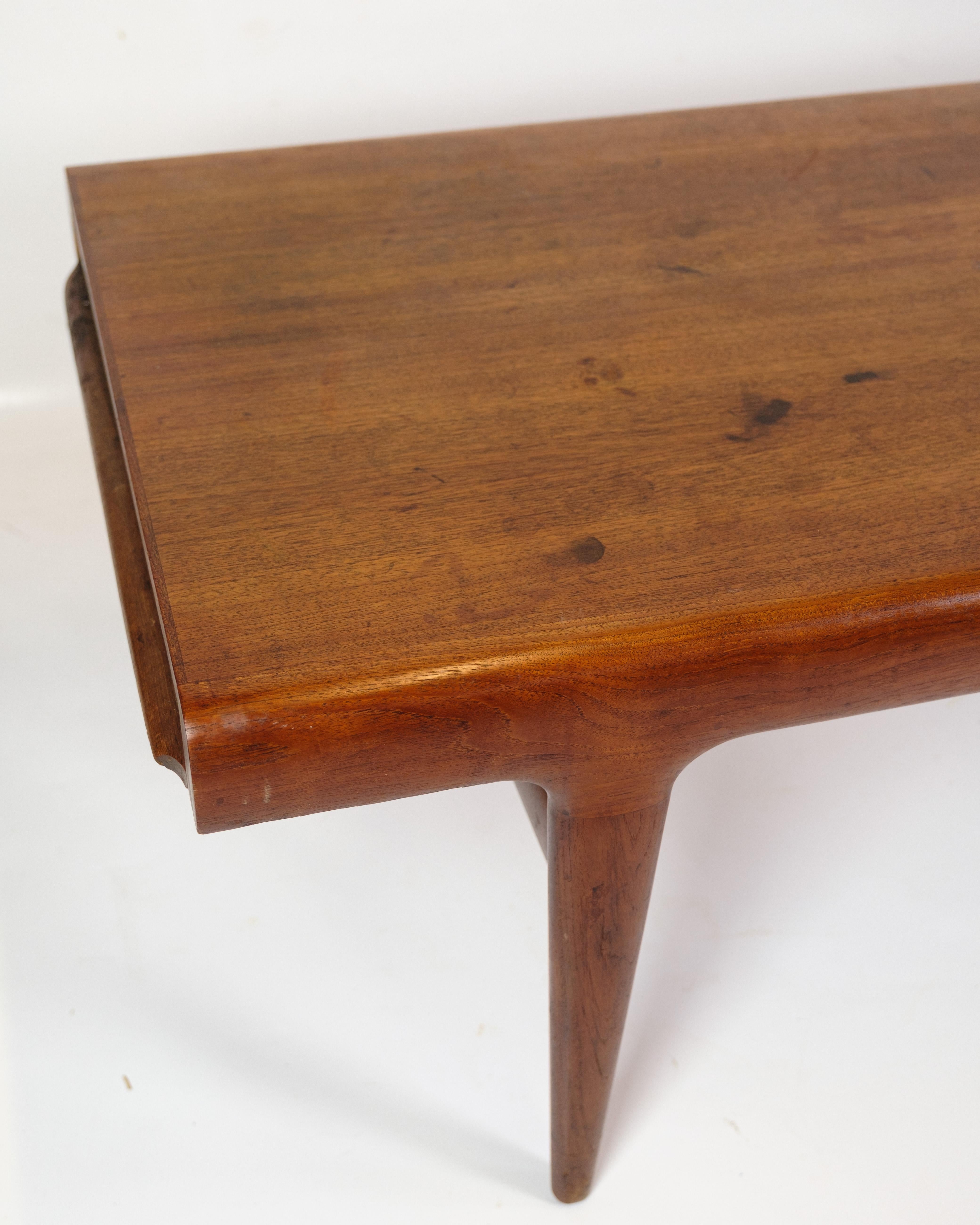Couchtisch mit eingebauten Schubladen aus Teakholz von Johannes Andersen aus den 1960er Jahren (Moderne der Mitte des Jahrhunderts) im Angebot