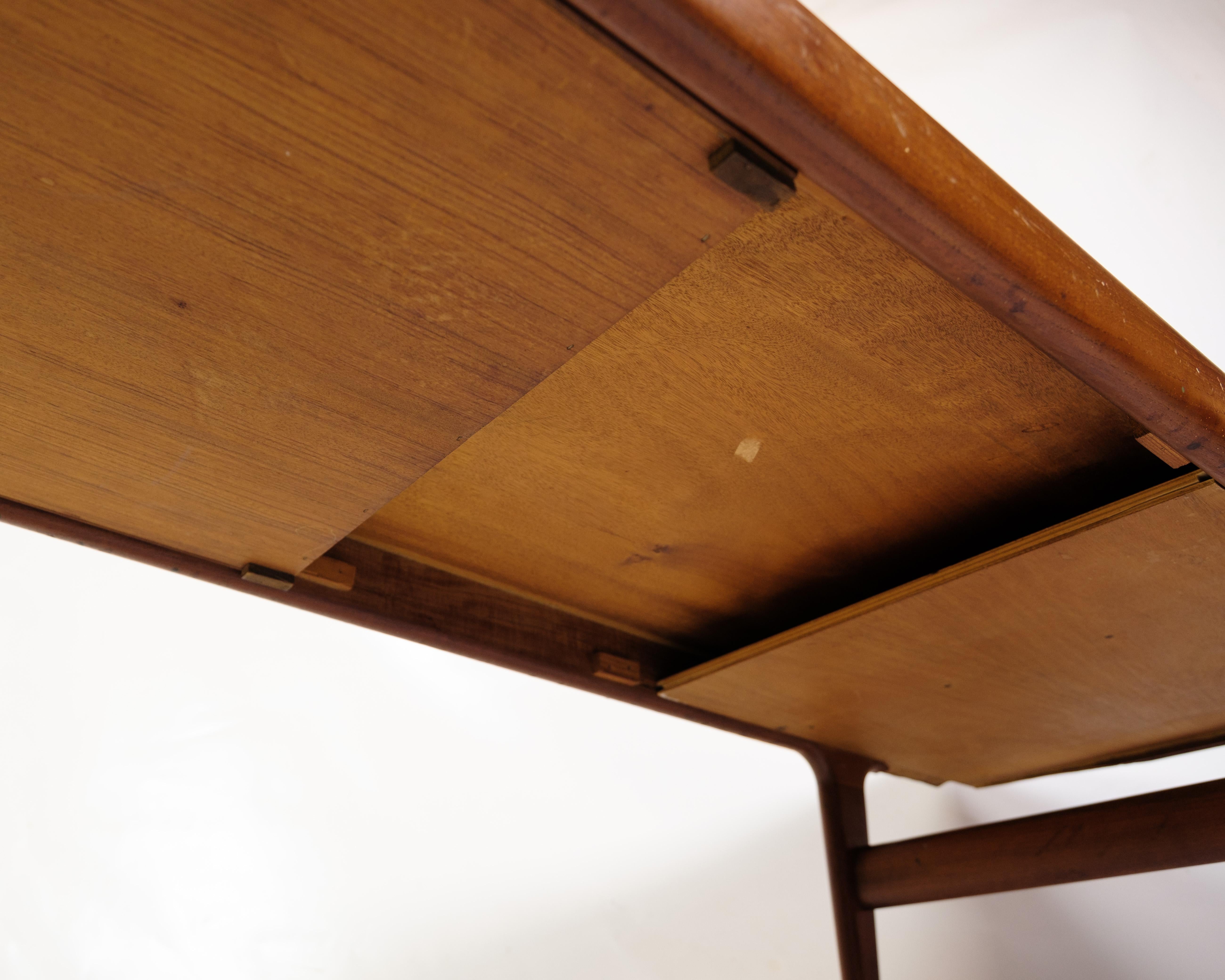 Couchtisch mit eingebauten Schubladen aus Teakholz von Johannes Andersen aus den 1960er Jahren im Angebot 2