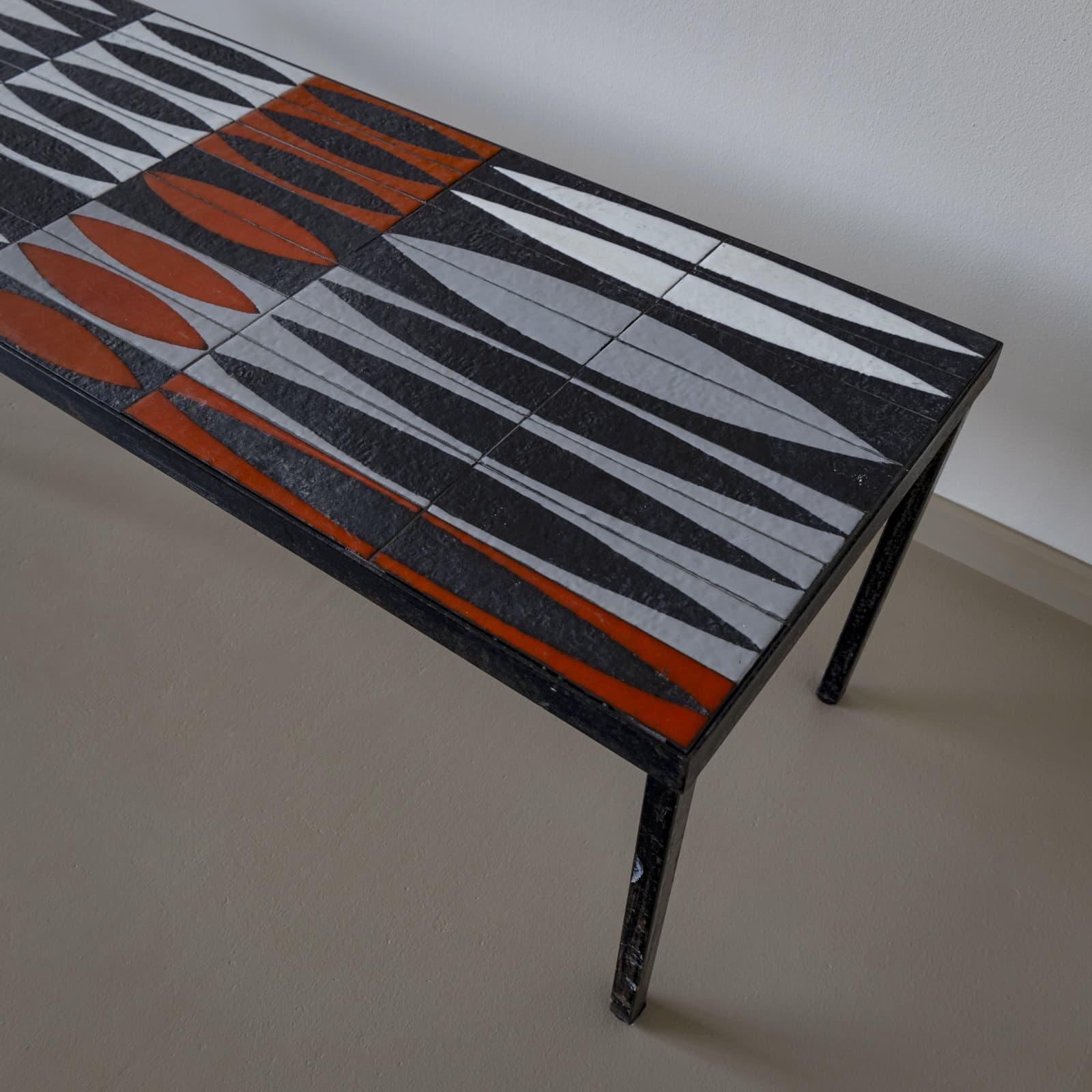 Mesa de centro con azulejos de Roger Capron (1922-2006), Francia, Años 60 en Bueno estado para la venta en New York, NY