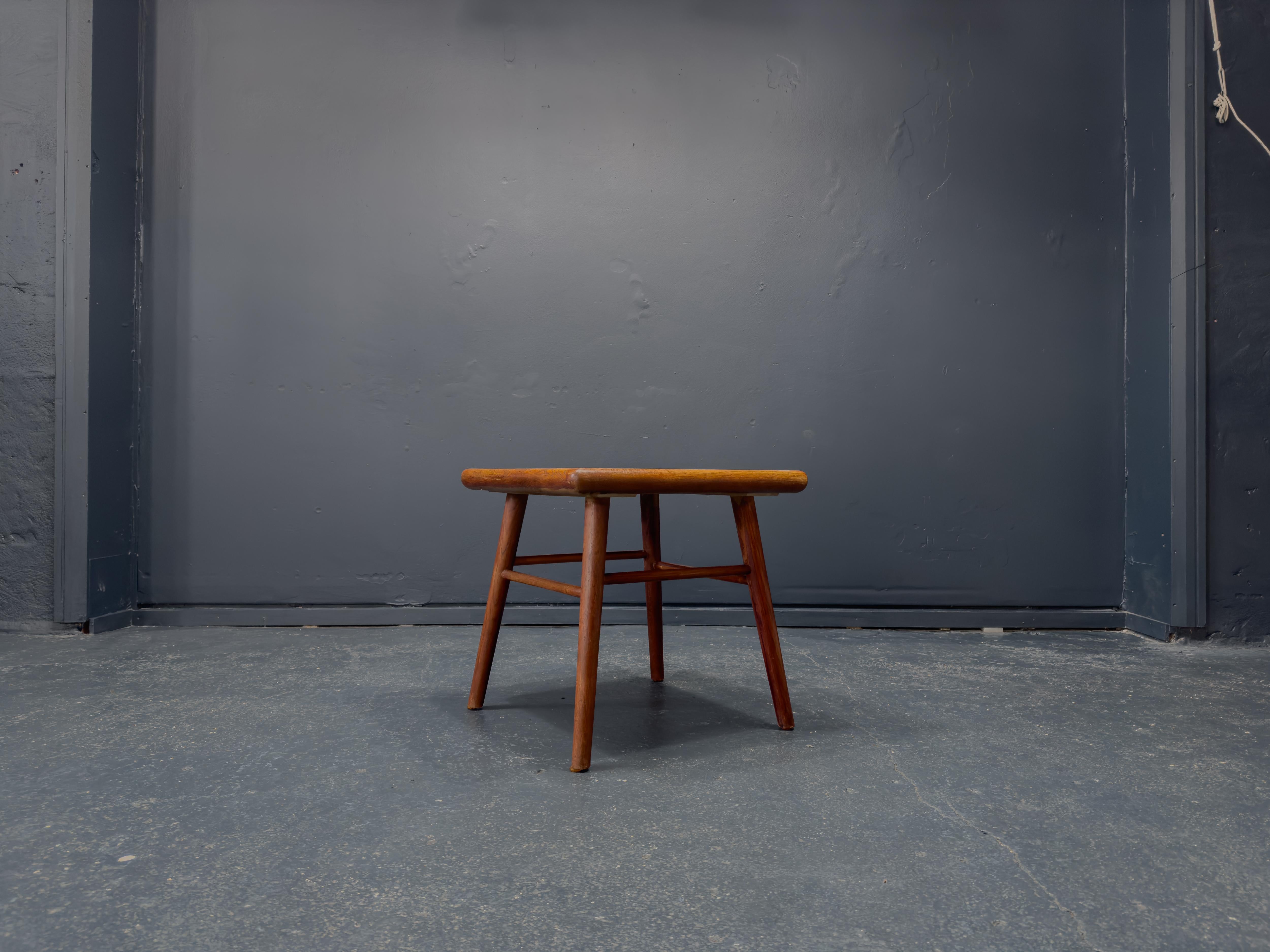 Mid-Century Modern Table basse avec plateau en céramique en vente