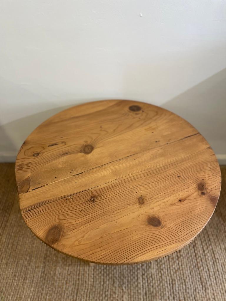 Rustic Coffee Table with Drawer In Good Condition For Sale In L'AMETLLA DE MAR, ES