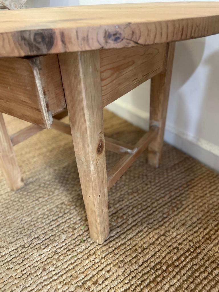 Rustic Coffee Table with Drawer For Sale 1