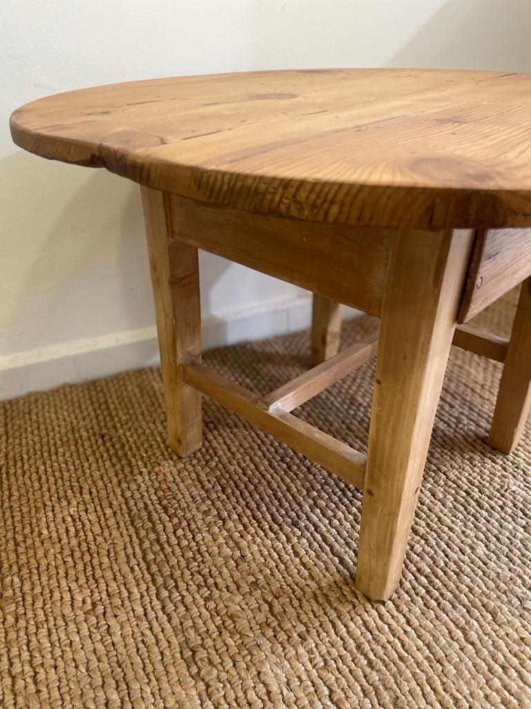 Rustic Coffee Table with Drawer For Sale 2
