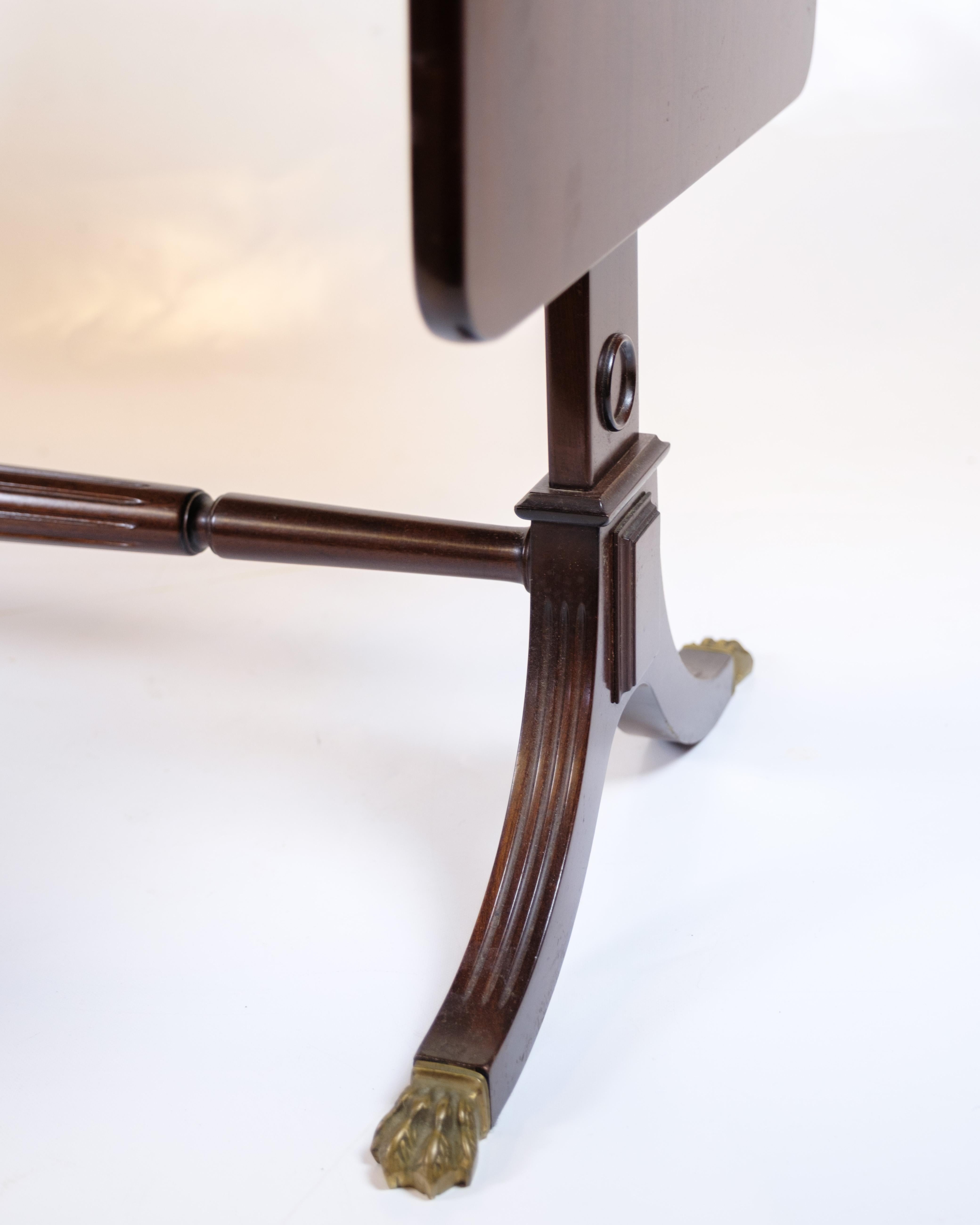 Tavolino con alette in stile Hepplewhite in mogano degli anni '60 in vendita 8