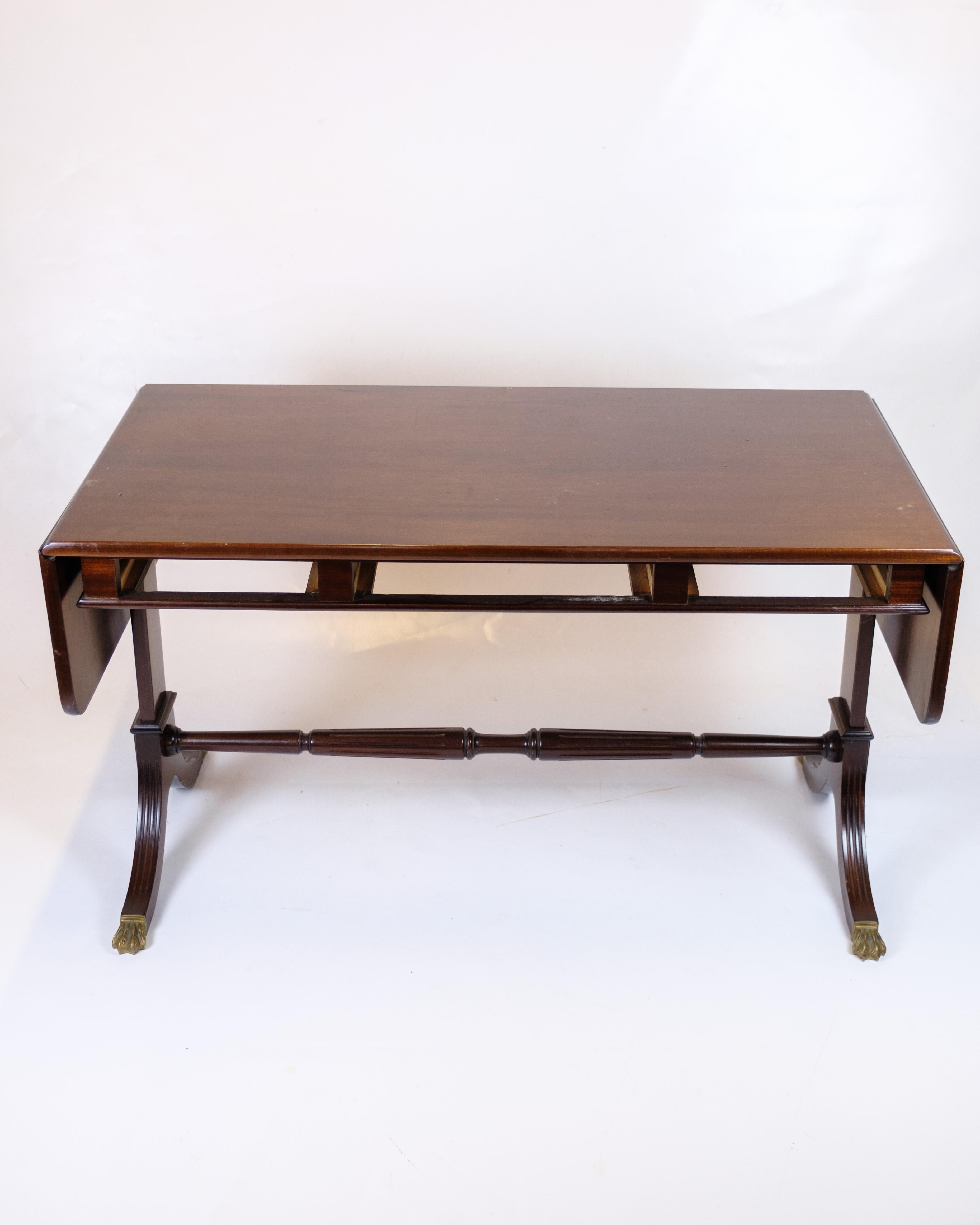 Tavolino con alette in stile Hepplewhite in mogano degli anni '60 in vendita 2