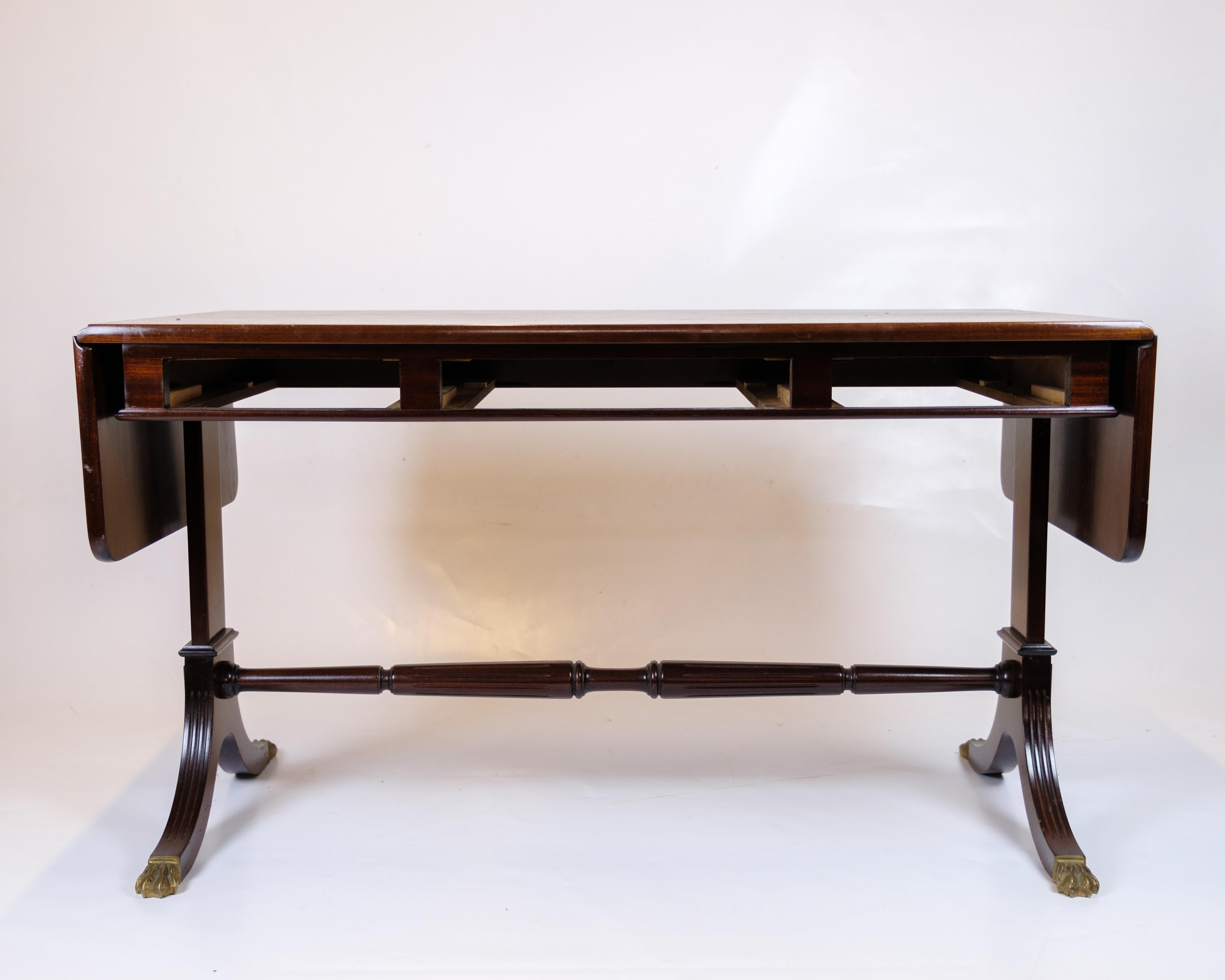Tavolino con alette in stile Hepplewhite in mogano degli anni '60 in vendita 3