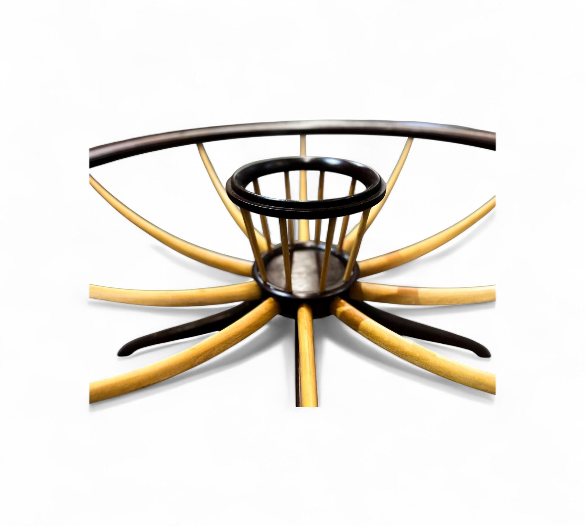 Table basse avec vase à fleurs en deux Woods par Giuseppe Scapinelli, c.C. 1950s en vente 1