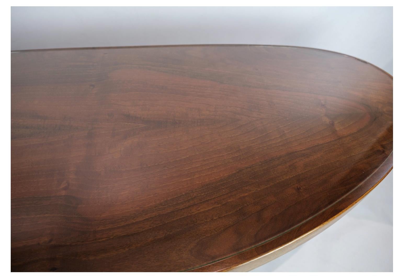 Coffee Table with Glass Top by Danish Master Carpenter in Walnut around 1940s In Good Condition For Sale In Lejre, DK