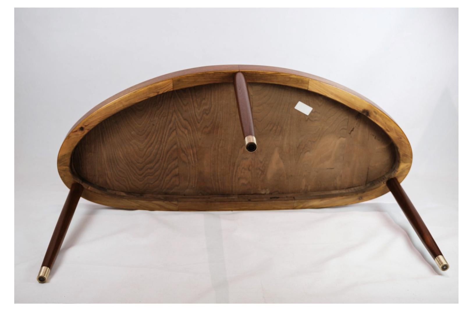 Coffee Table with Glass Top by Danish Master Carpenter in Walnut around 1940s For Sale 4