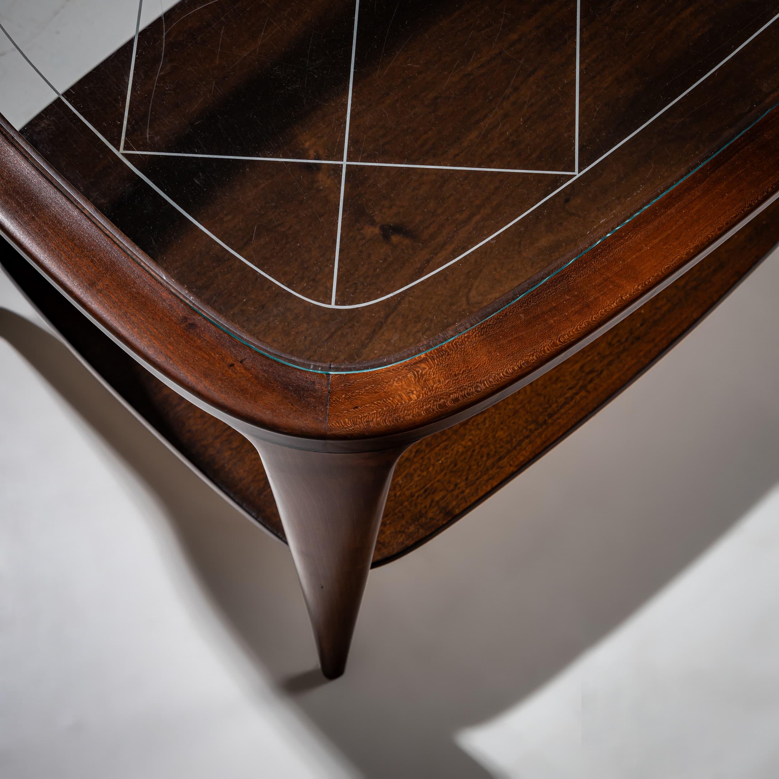 Table basse avec plateau en verre, Italie, milieu du 20e siècle Bon état - En vente à Greding, DE