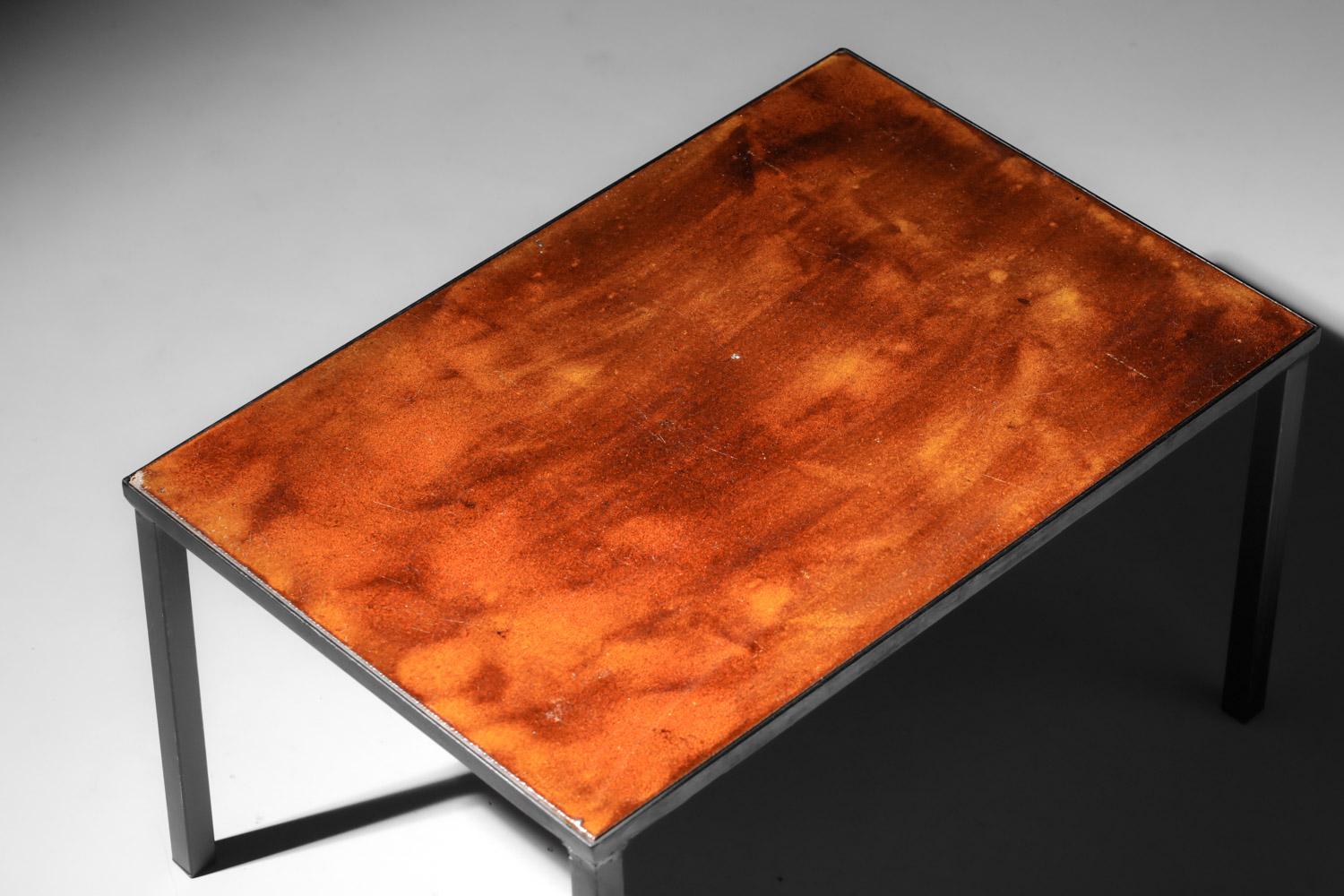 Lave table basse en lave émaillée brun doré des années 60 en vente