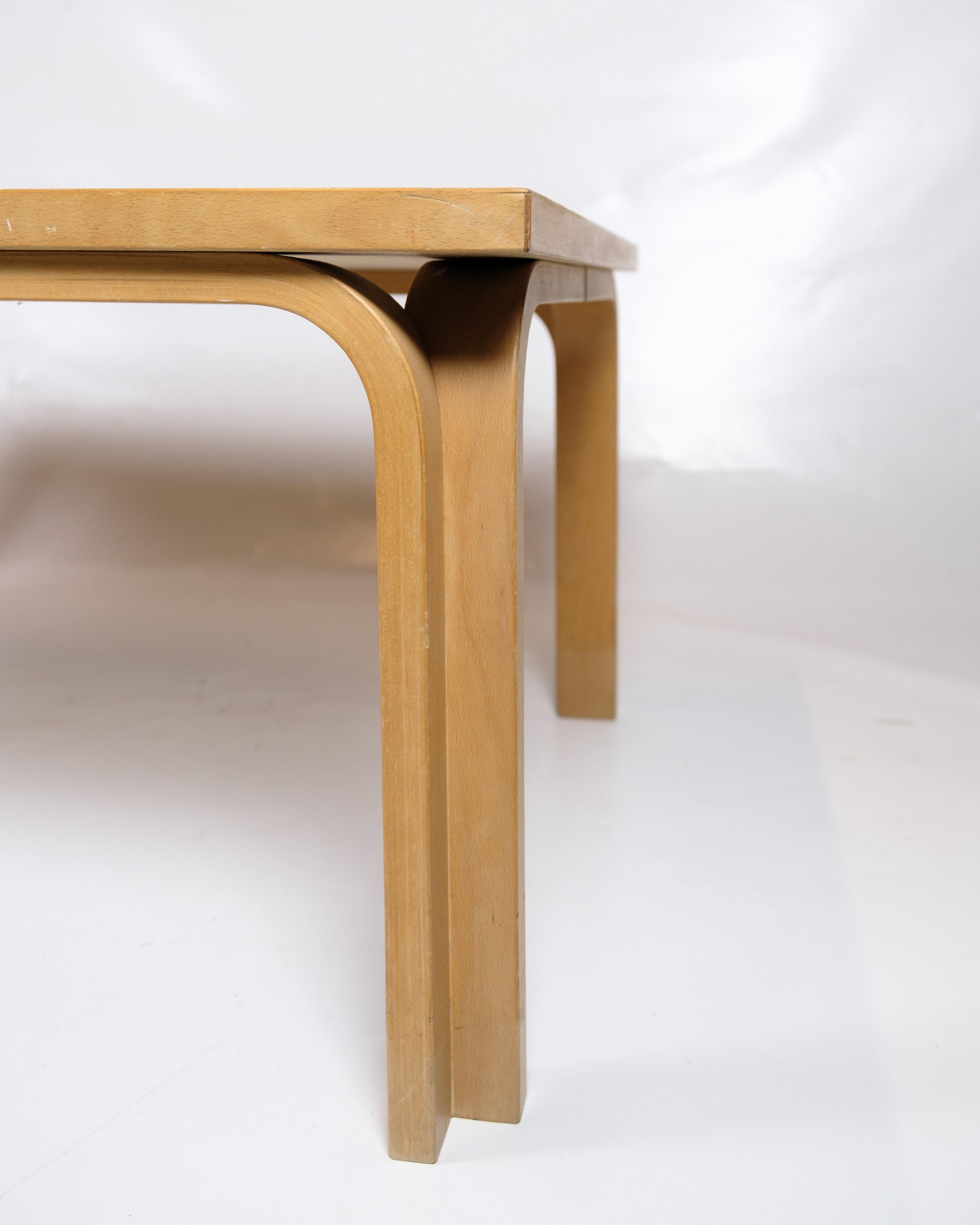 Coffee Table With linoleum Surface Made In Beech By Magnus Olsen In Good Condition For Sale In Lejre, DK