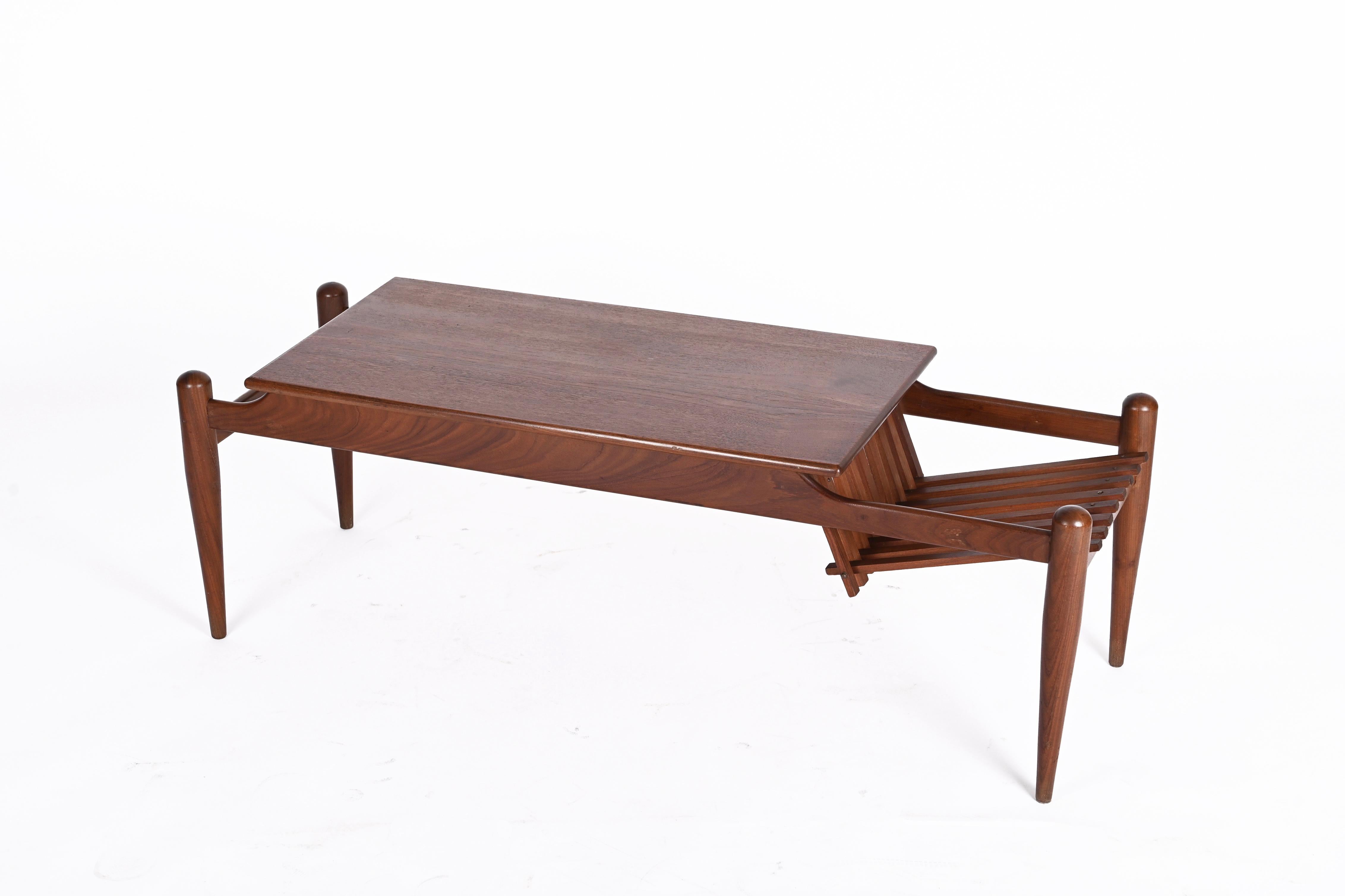 Coffee Table with Magazine Rack in Teak Wood, Italy 1960s For Sale 4