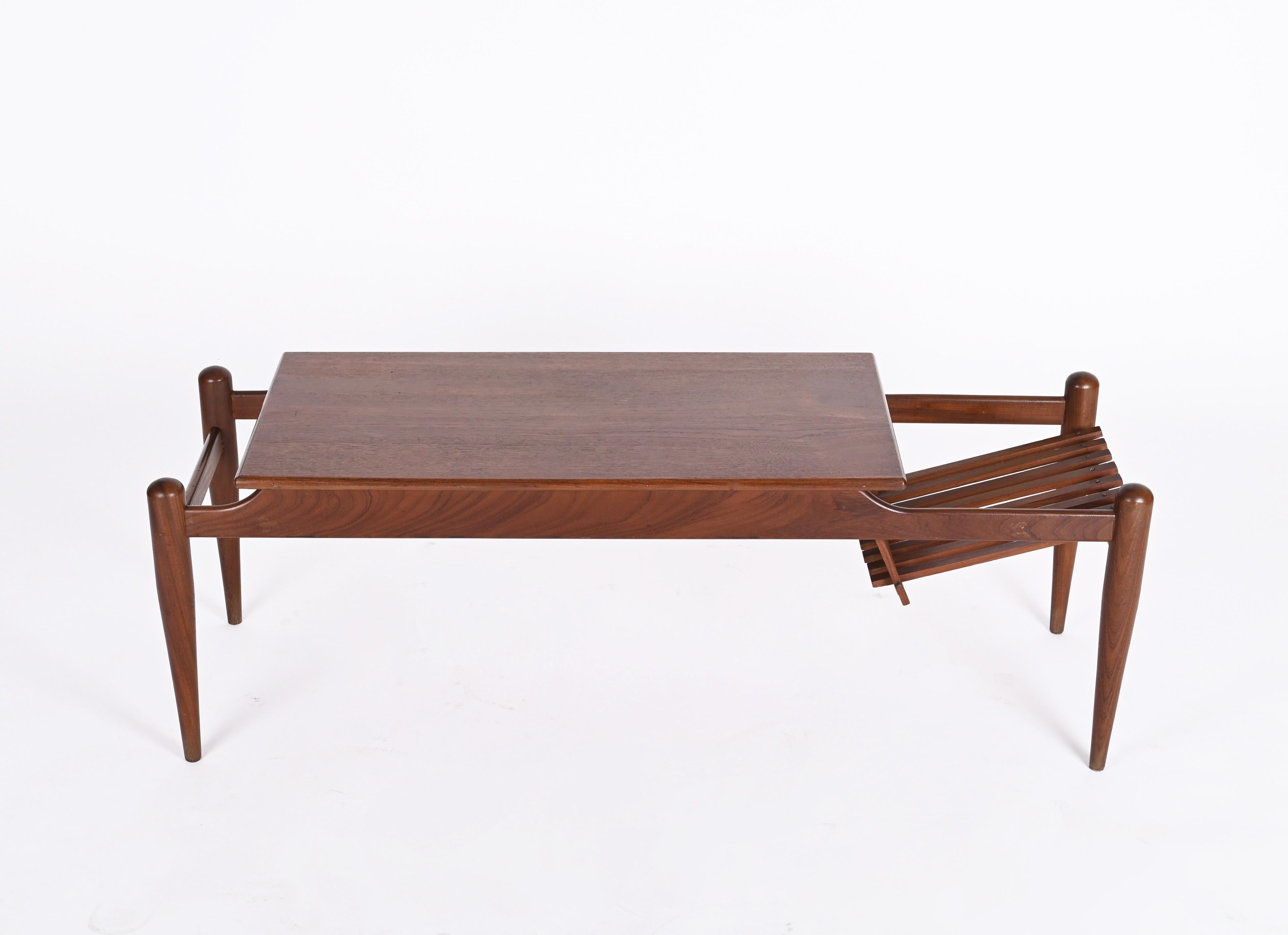 Coffee Table with Magazine Rack in Teak Wood, Italy 1960s For Sale 6