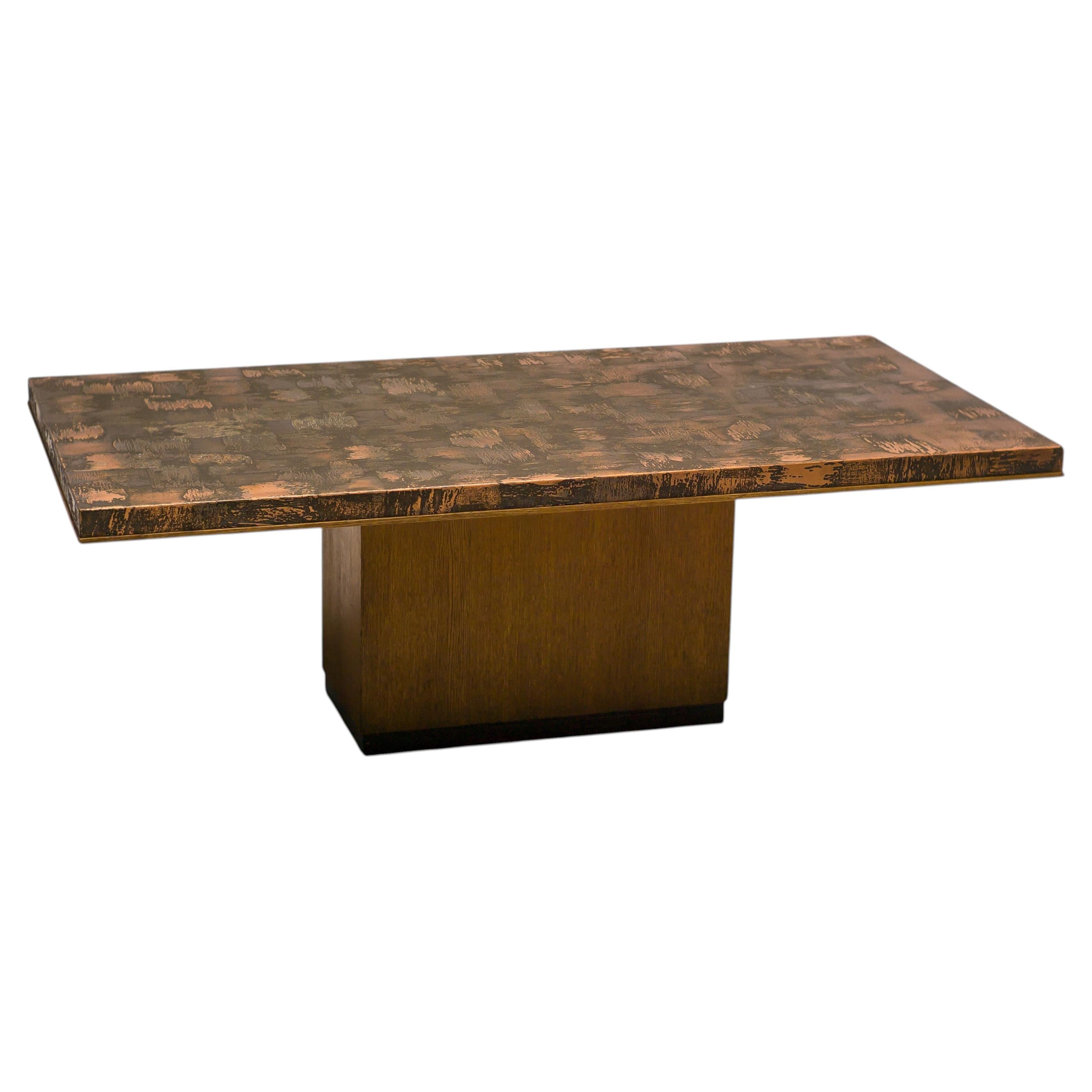 Table basse avec plateau en laiton pressé et gravé par Illum Wikkelsø en vente