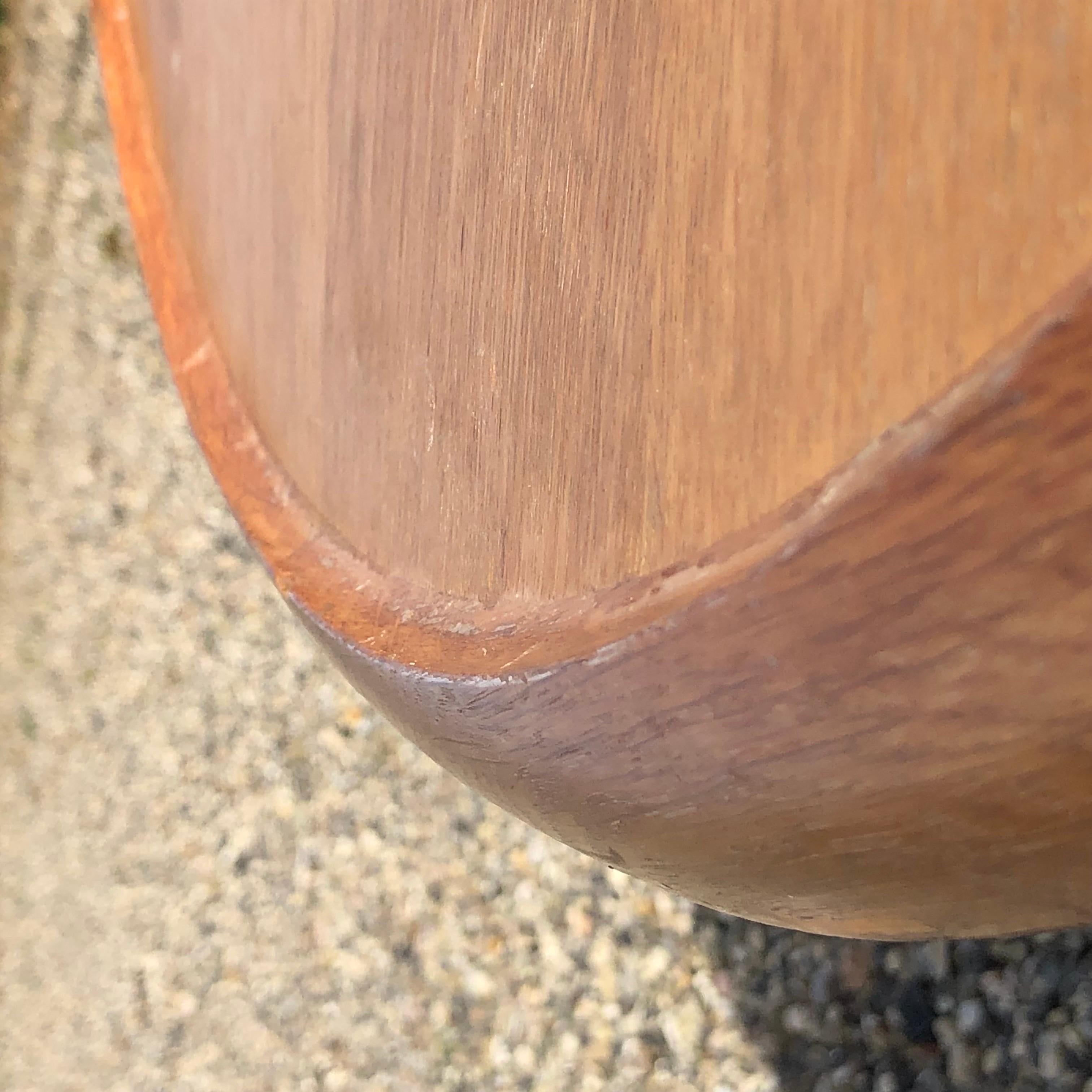 Coffee table with reversable top designed by Eric Johansson for Ludvig Pontoppid In Good Condition For Sale In Vejle Øst, DK