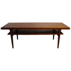 Tavolino con ripiano in teak di design danese degli anni '60