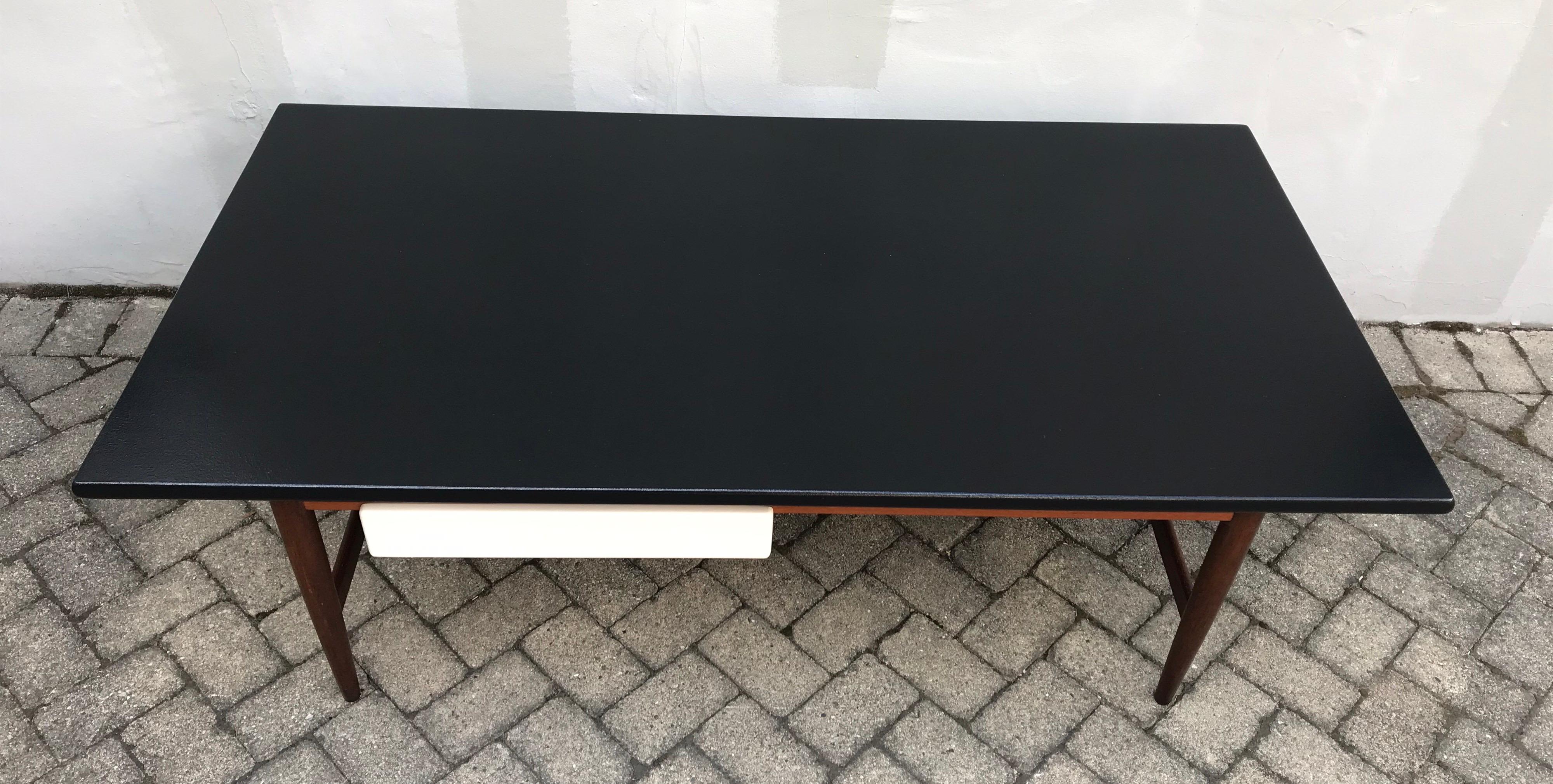 Mid Century Coffee Table Teak Frame, Satin Black Top & White Drawer, Netherlands In Good Condition For Sale In Bedford Hills, NY