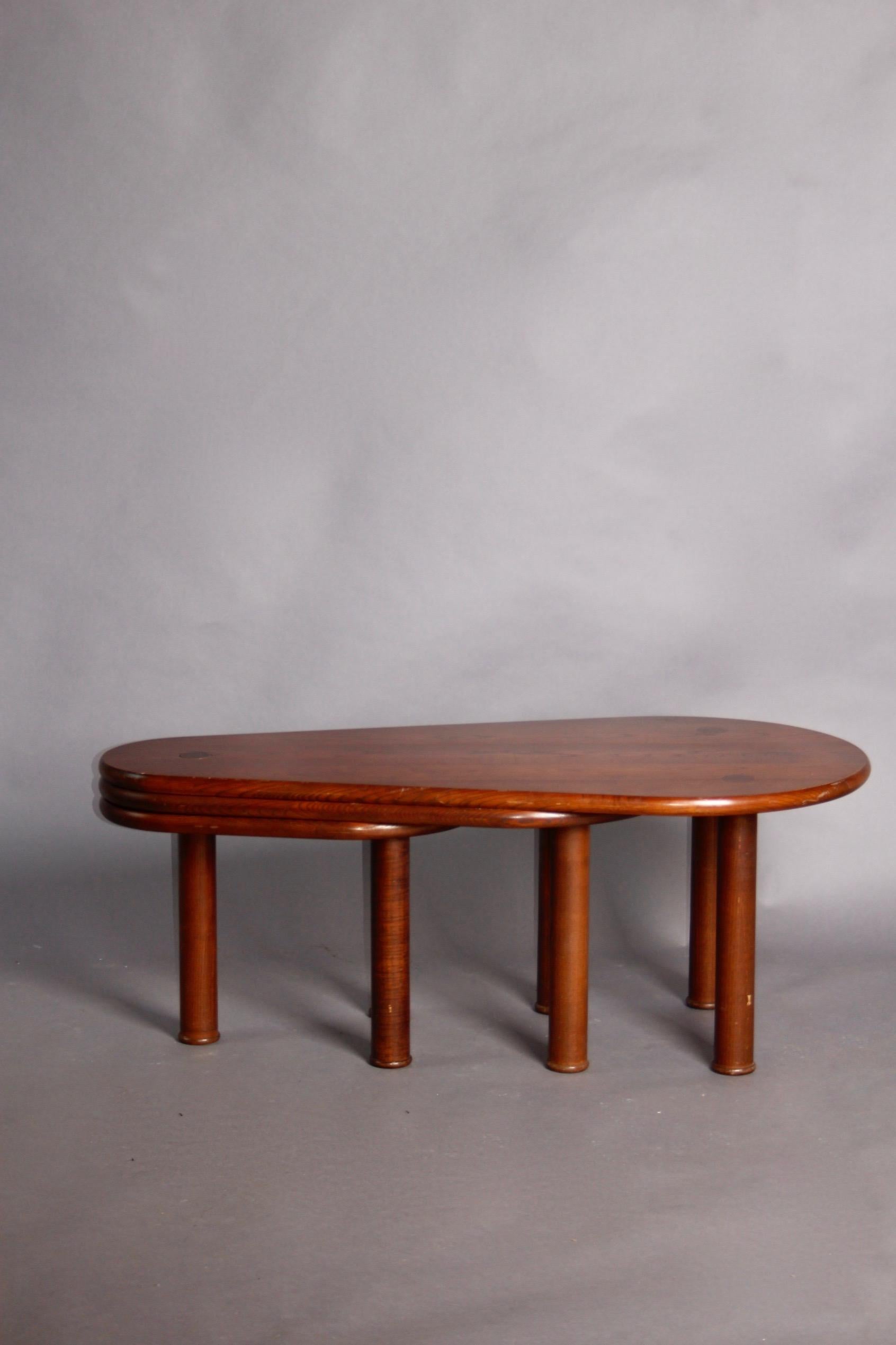 table basse avec trois plateaux modulables , petites rayures sur le plateau voir photo