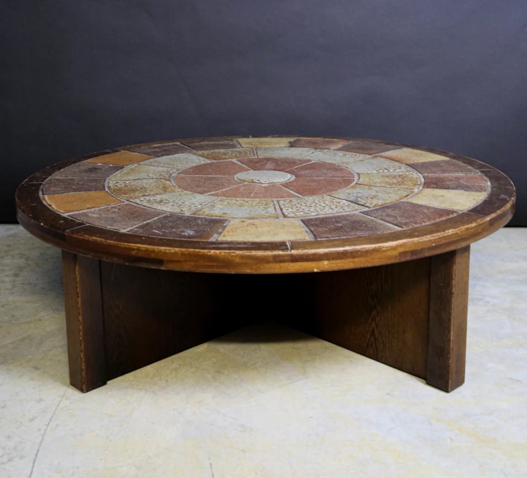 1960's French antique Coffee Table with Tile Inlay In Fair Condition For Sale In Venice, CA