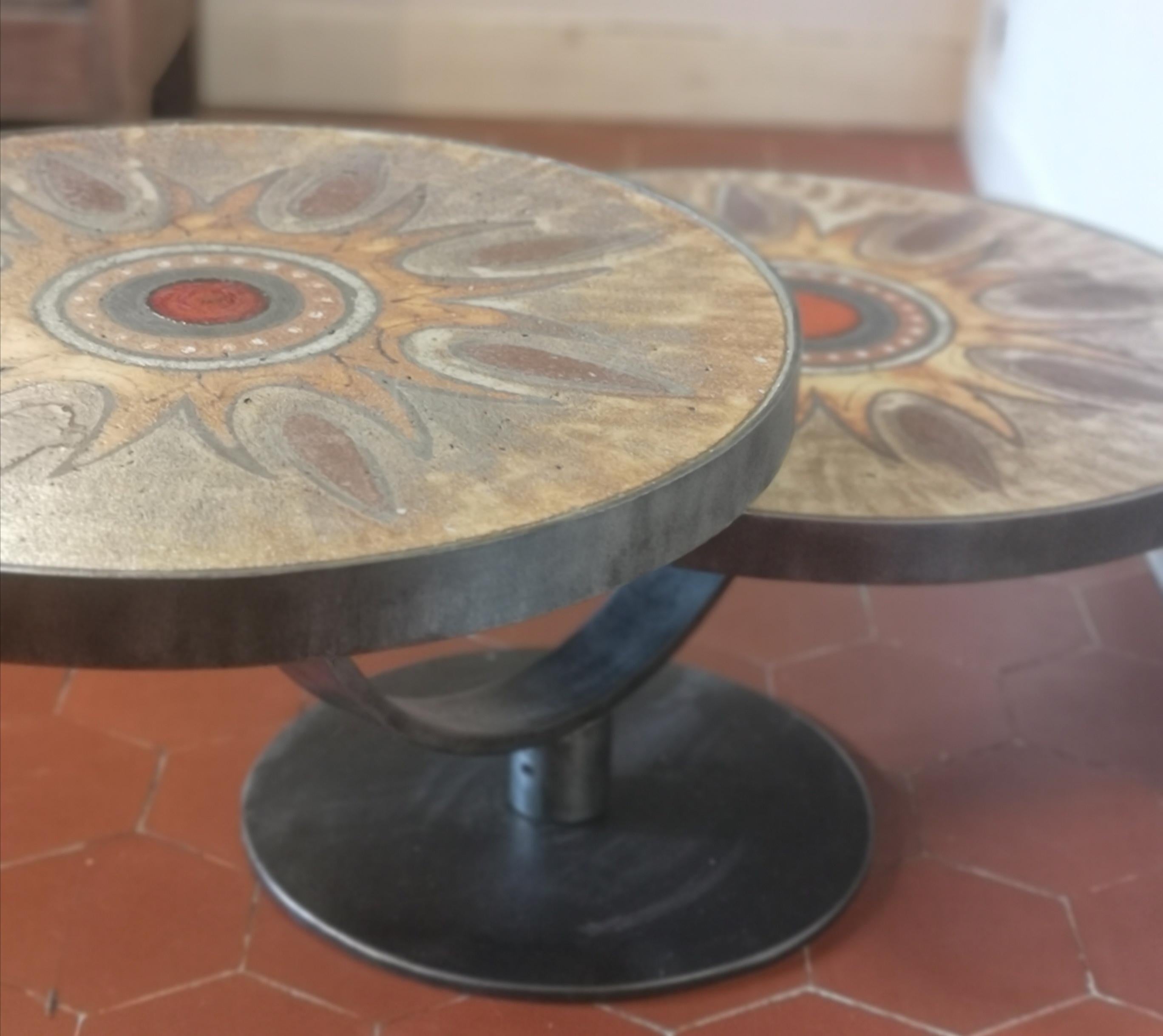 Milieu du XXe siècle Table basse à deux niveaux en pierre de lave signée Dominque Monsan Picard en vente