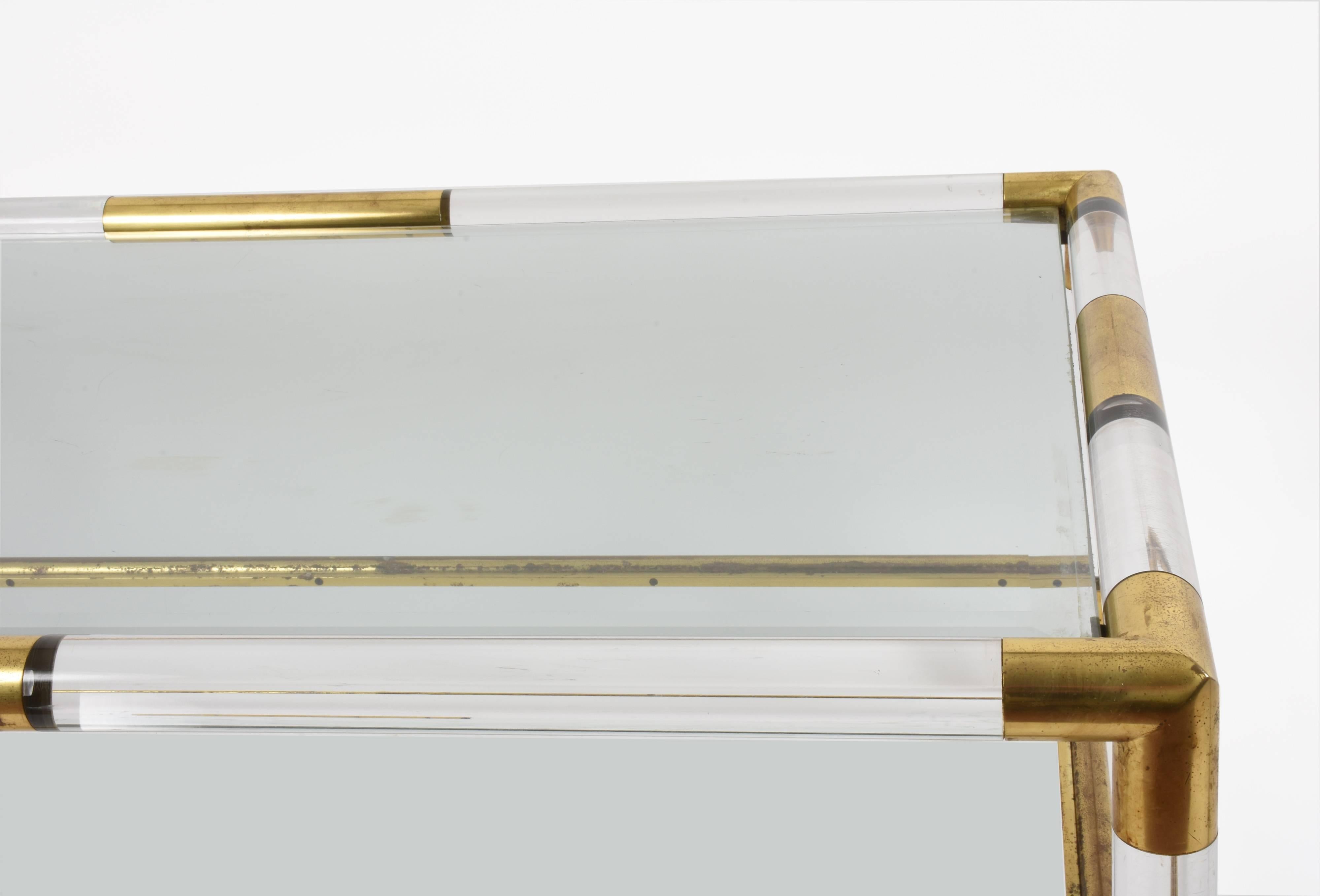 Coffee Table with Two Vintage Shelves in Lucite and Brass, Italy, 1970s In Good Condition In Roma, IT