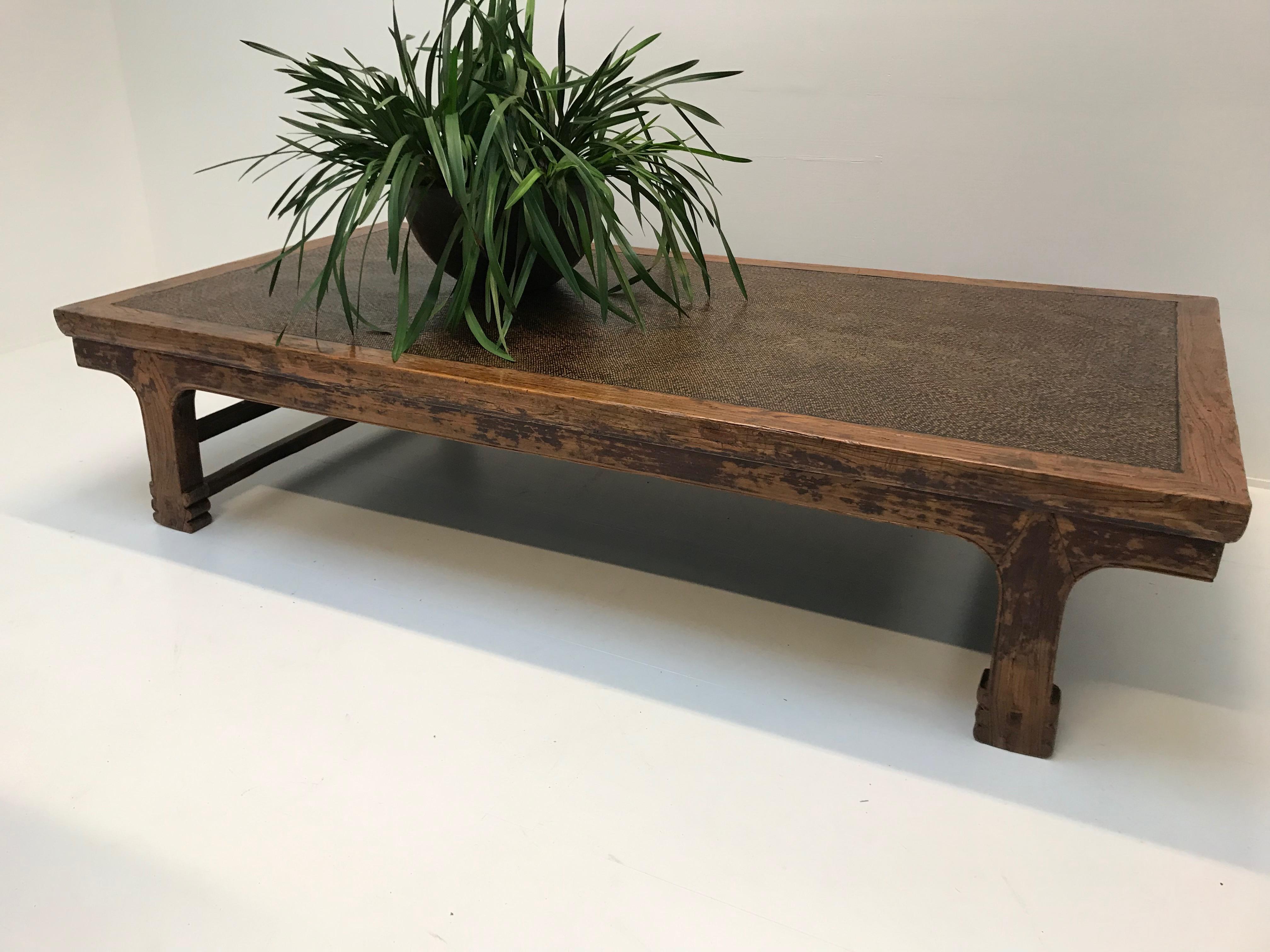 Nice Asian coffee table in teak wood and rattan
good size and great, used patina
nice to decorate with several objects, books, flowers etc.