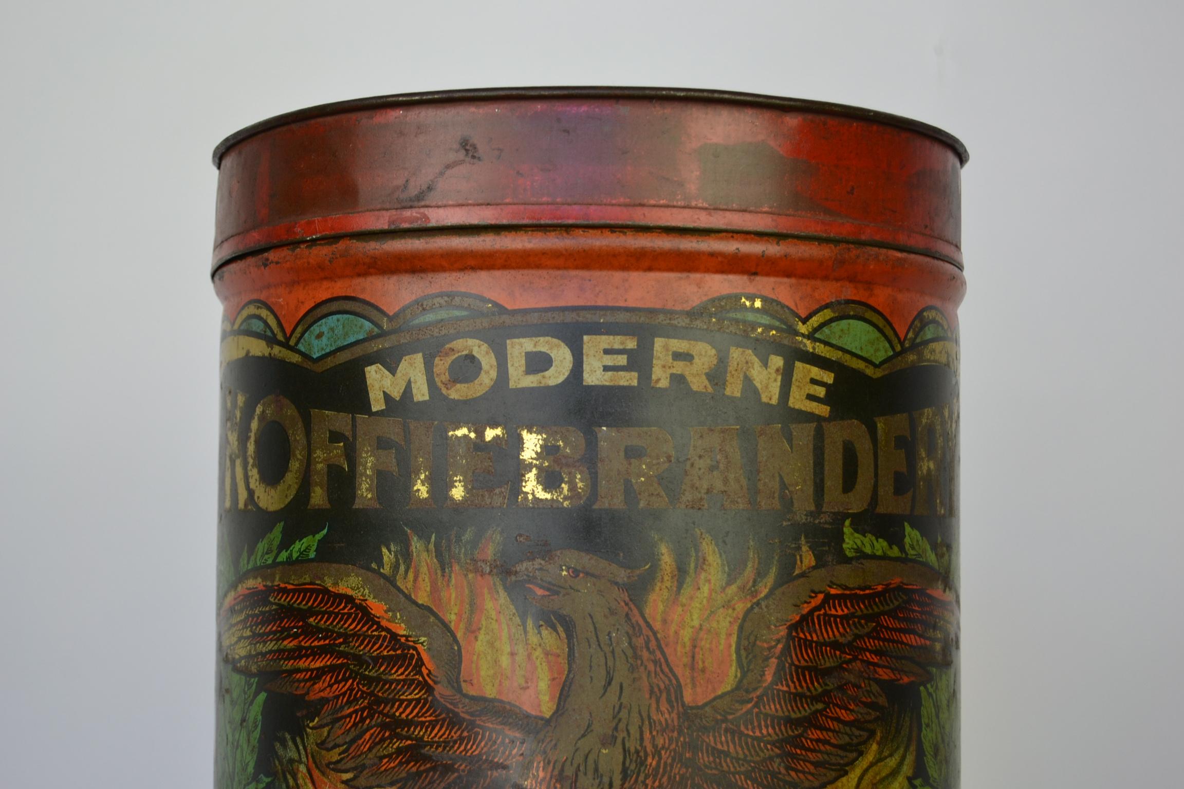 Couchtisch aus Antwerpen mit Adler, Belgien, frühes 20. Jahrhundert (Art nouveau) im Angebot