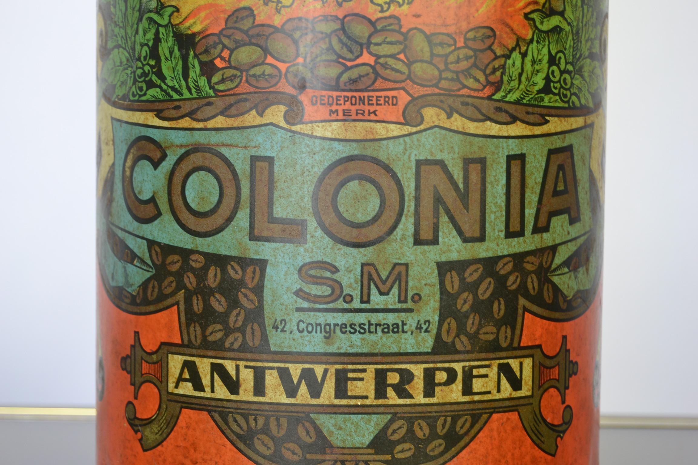 Couchtisch aus Antwerpen mit Adler, Belgien, frühes 20. Jahrhundert (Zinn) im Angebot
