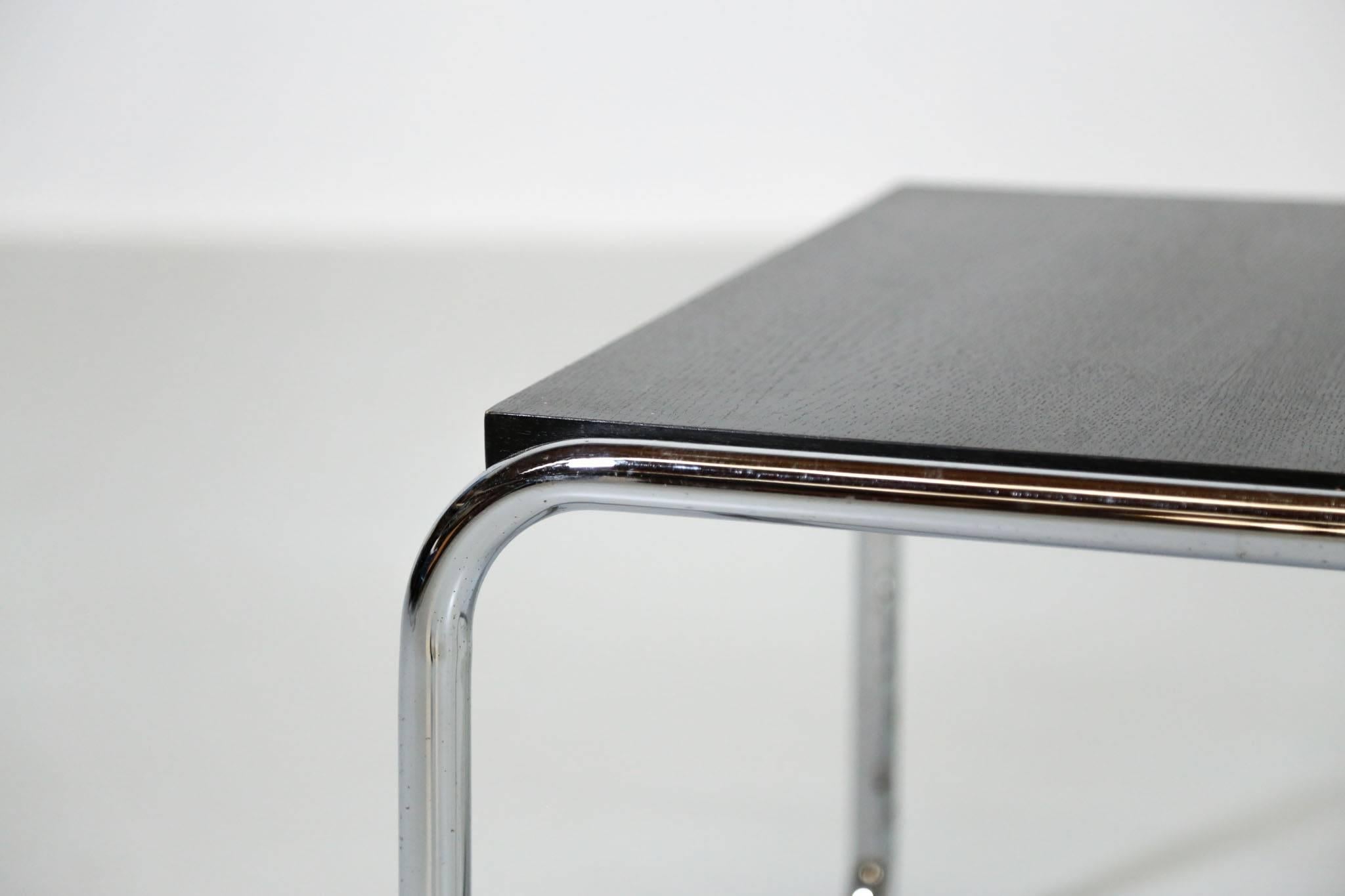 Mesa auxiliar/de centro al estilo de Marcel Breuer Diseño Bauhaus, Alemania Cromo en venta