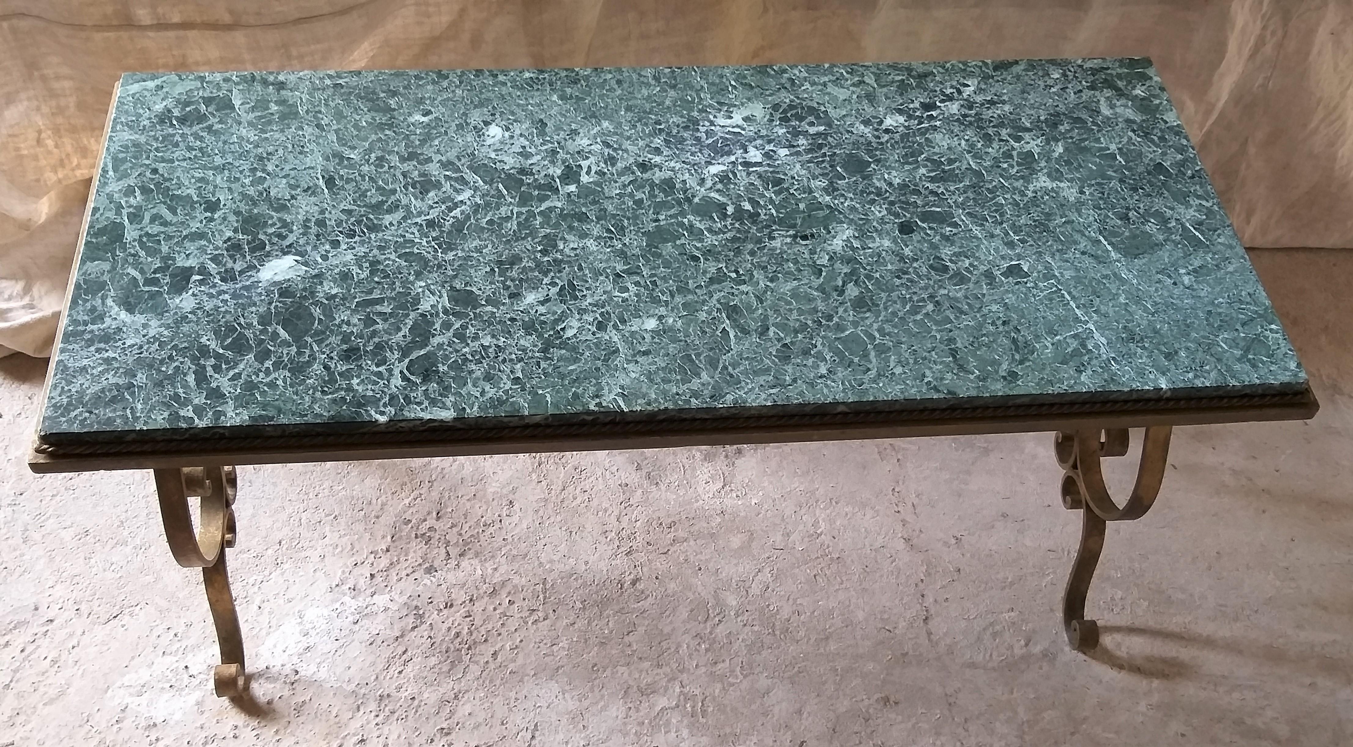 Coffeetable, 1960s. with Gilt Patined Iron Base In Good Condition For Sale In Gembloux, BE