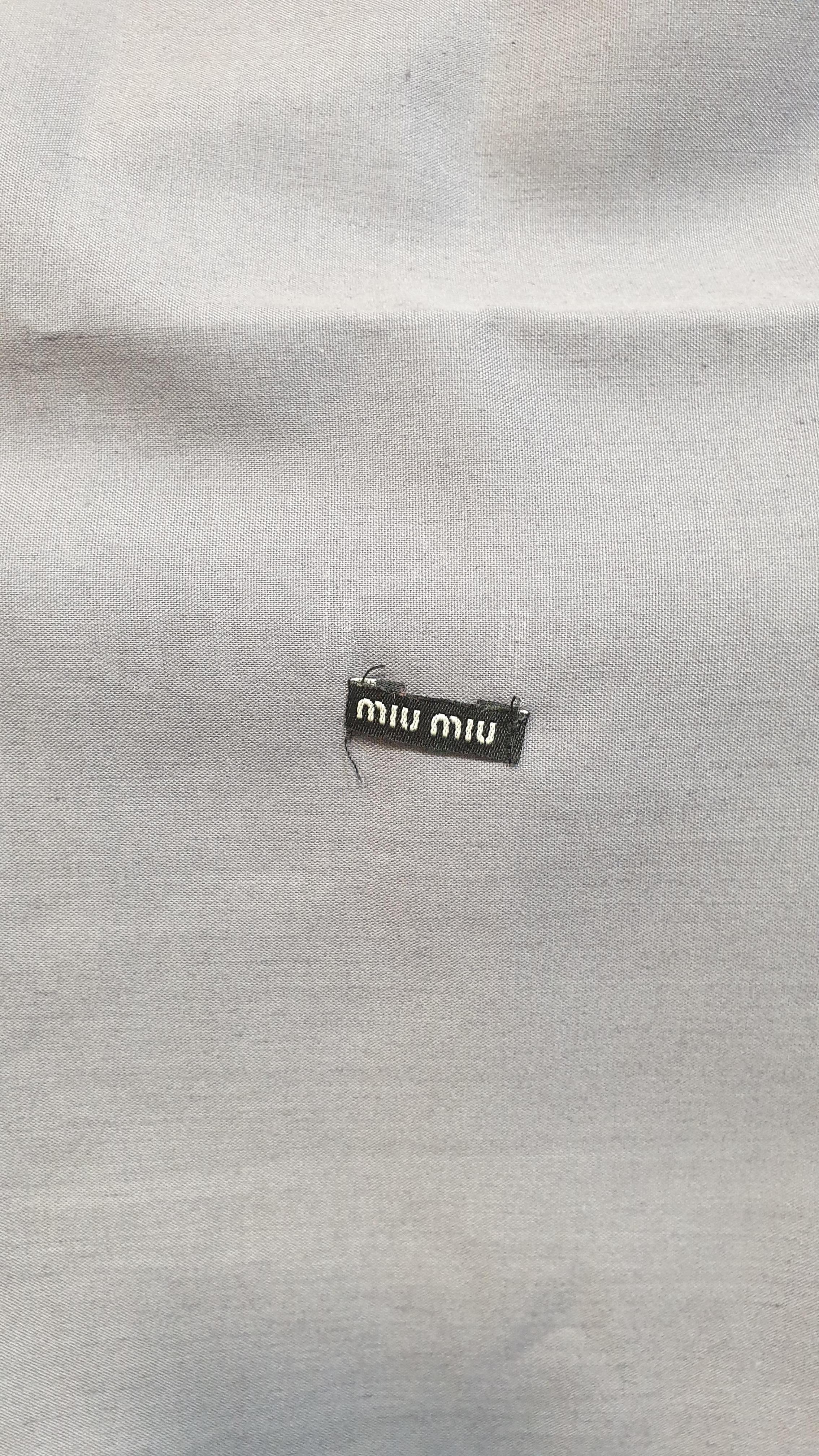 Sac à bandoulière Matelasse en cuir blanc de Miu en vente 2