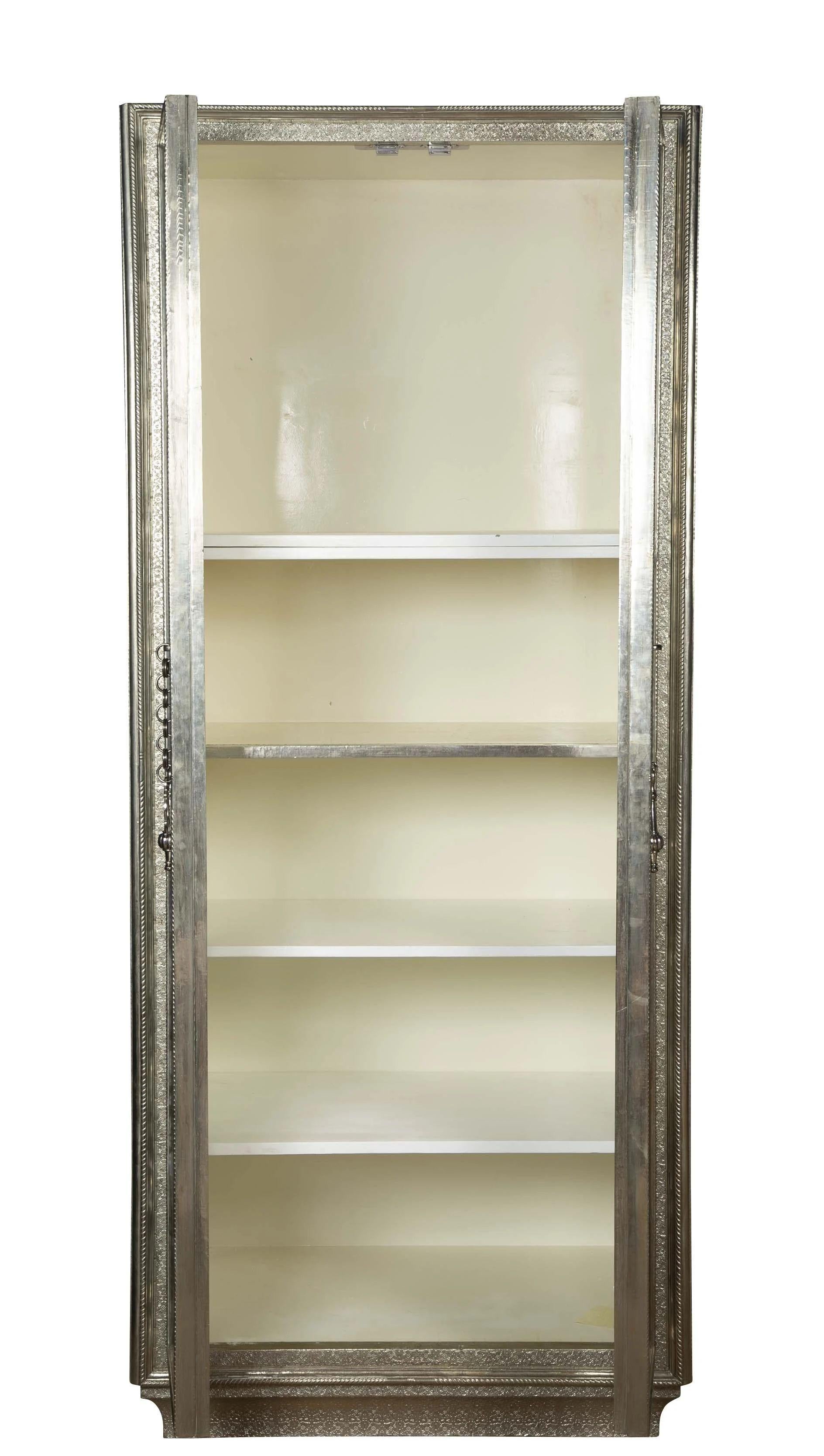 Coffre Armoire in White Bronze Handcrafted in India By Paul Mathieu For Sale 2