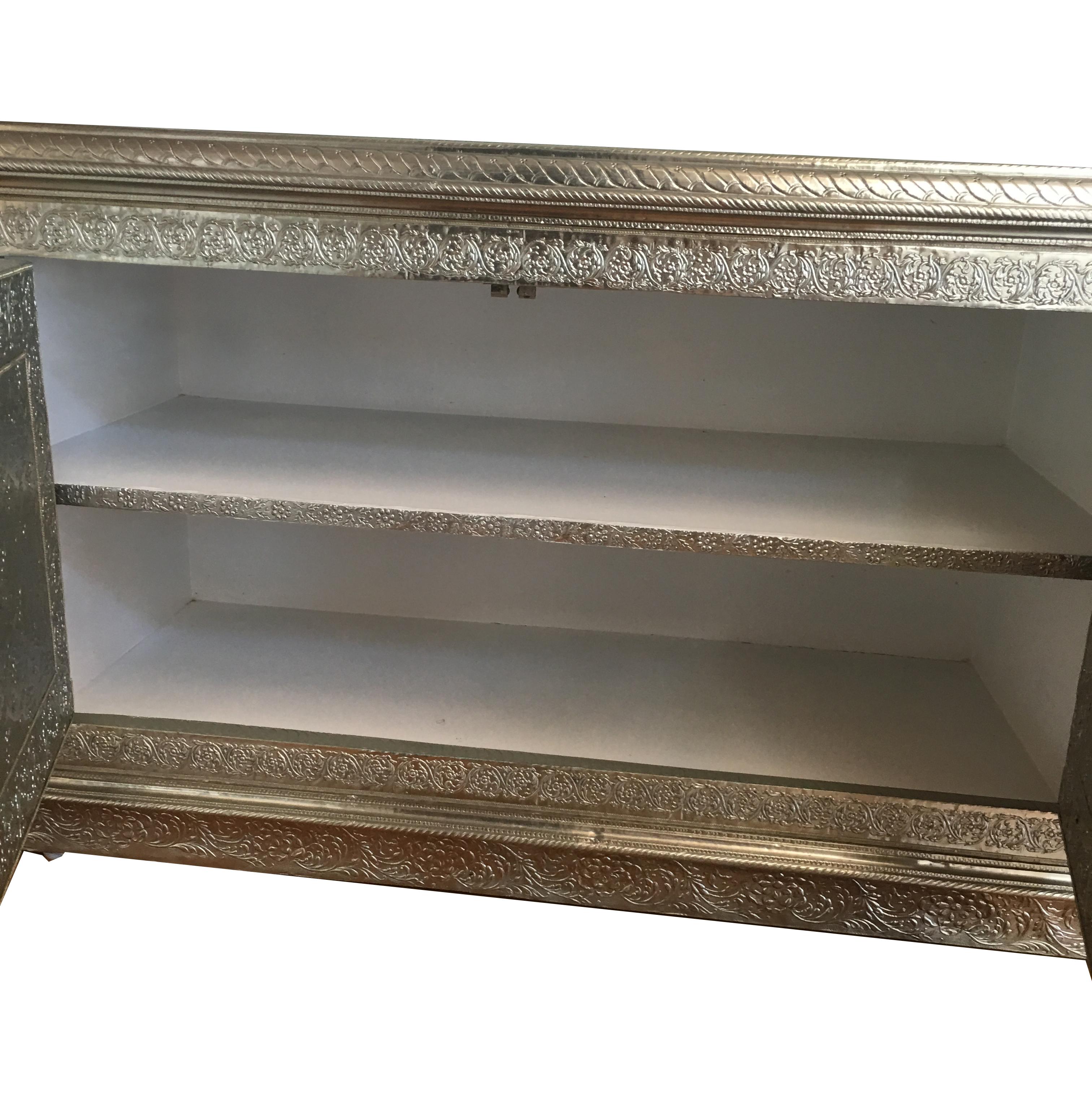 Coffre Credenza in White Bronze Over Wood Handcrafted in India By Paul Mathieu For Sale 1