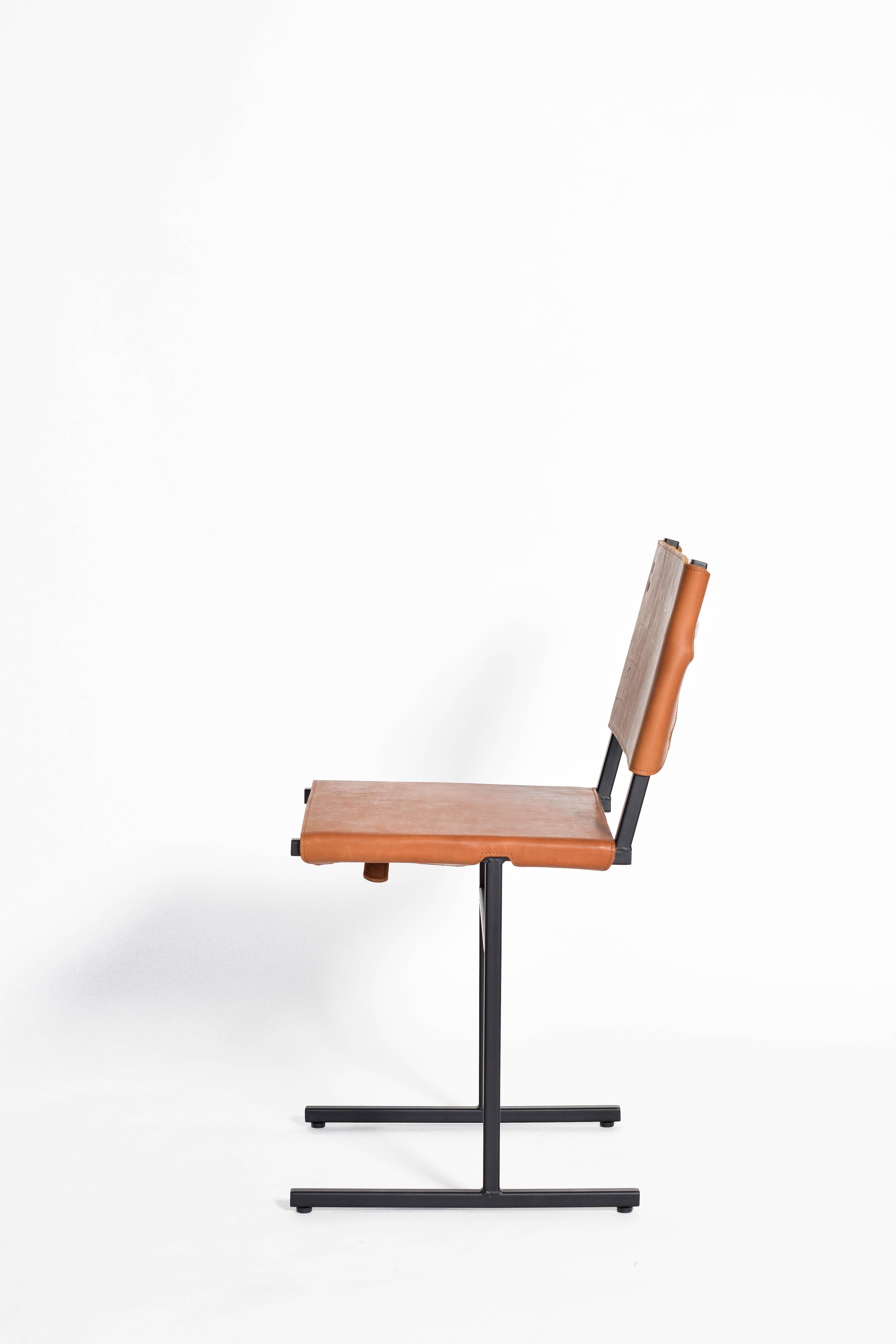 Cognac and Black Memento Chair, Jesse Sanderson In New Condition For Sale In Geneve, CH
