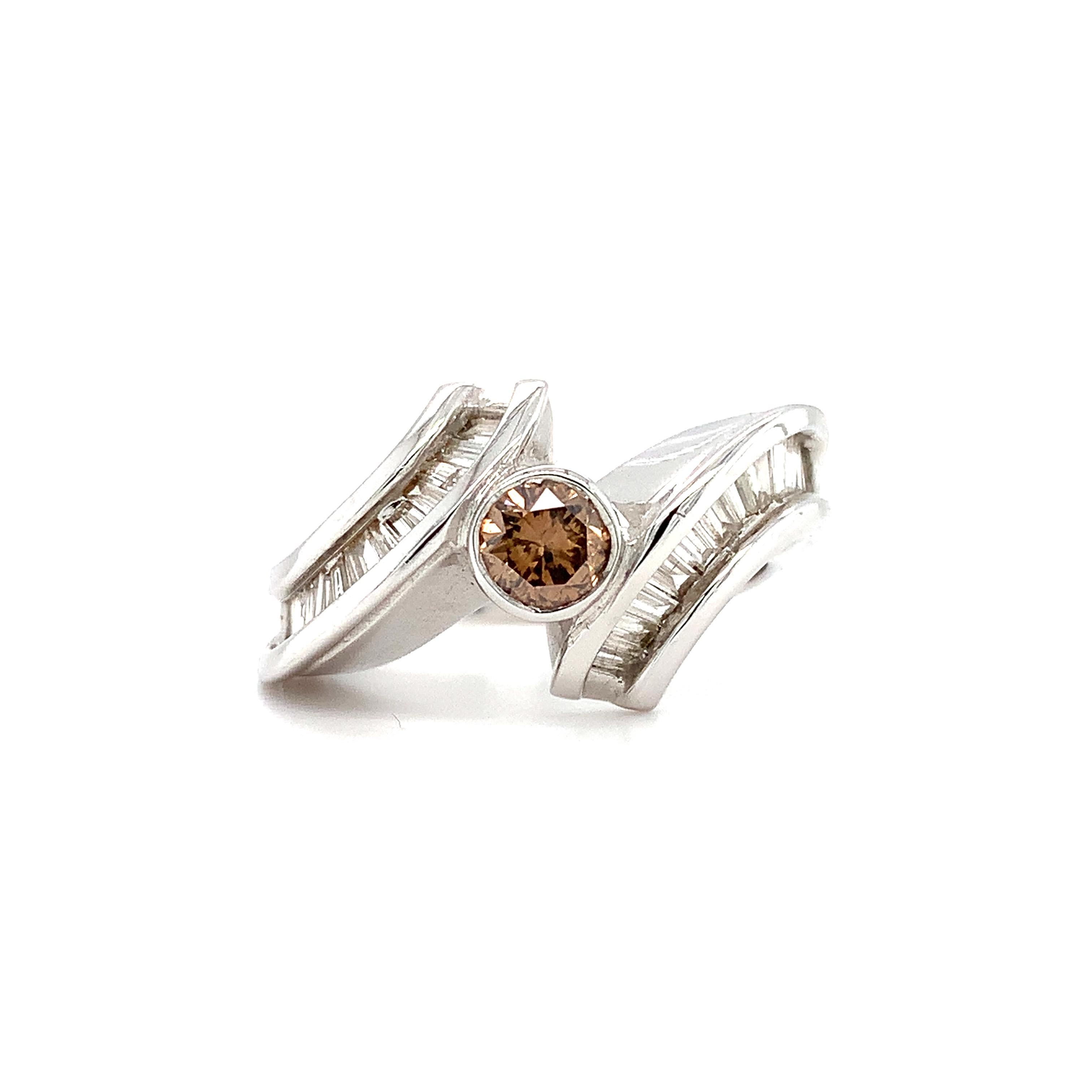 Modern Cognac brown fancy diamond and baguette twist cocktail ring 18k white gold For Sale