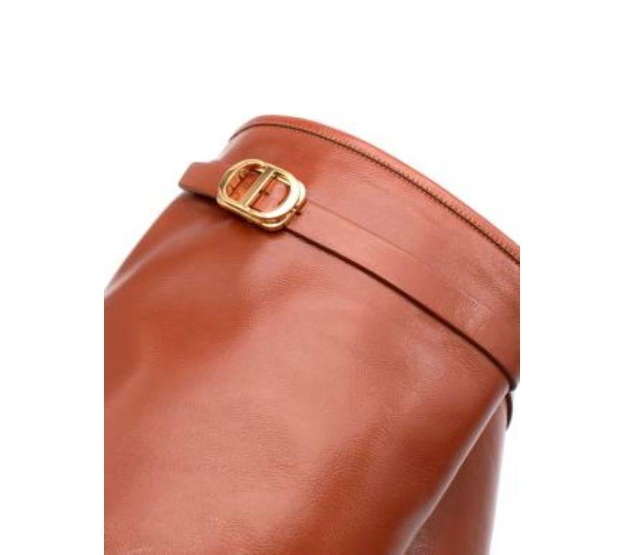 Cognac-braune lange Stiefel mit Lederabsatz im Angebot 4