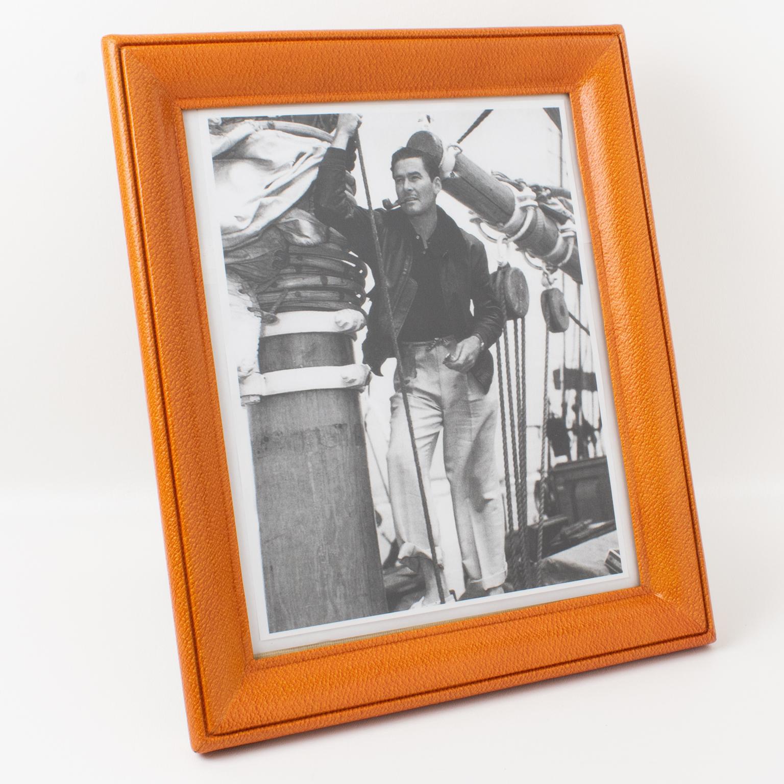 Marco de fotos de piel de becerro coñac, años 40 Art Decó
