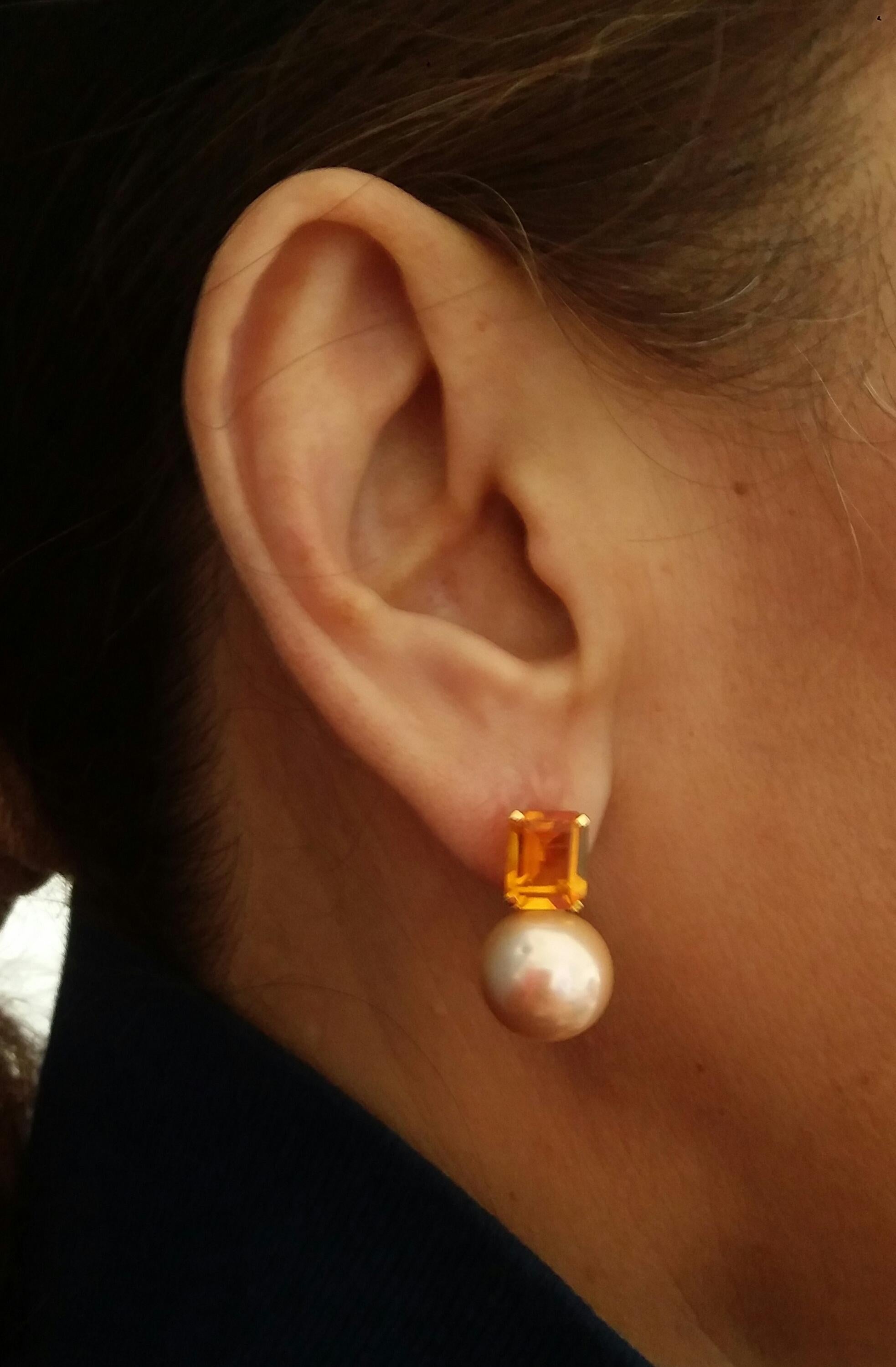Orecchini pendenti in oro giallo con perle barocche dorate e citrino cognac in vendita 1