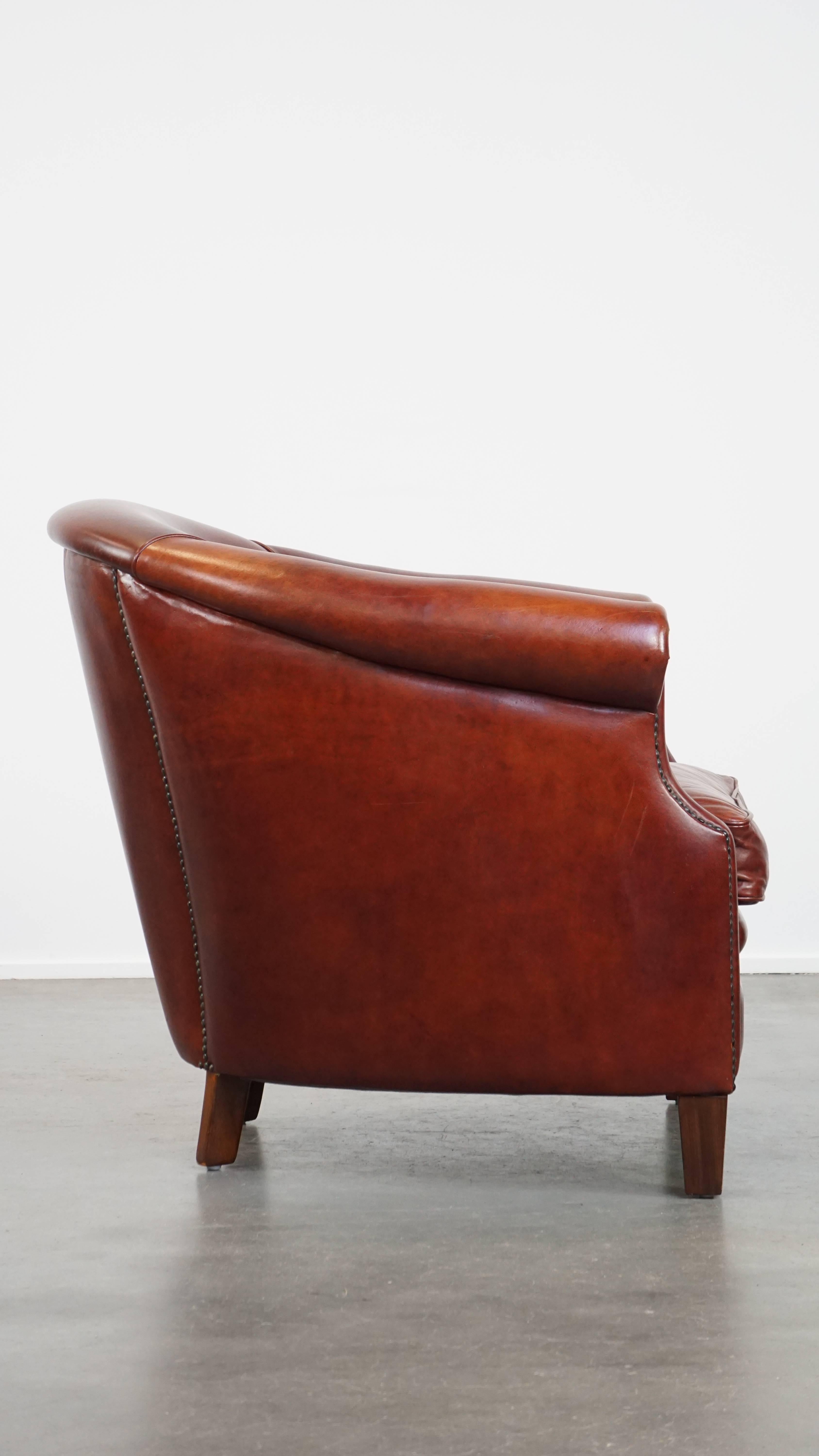 Classical Roman Cognac-Colored Cowhide Leather Club Chair in English Style For Sale