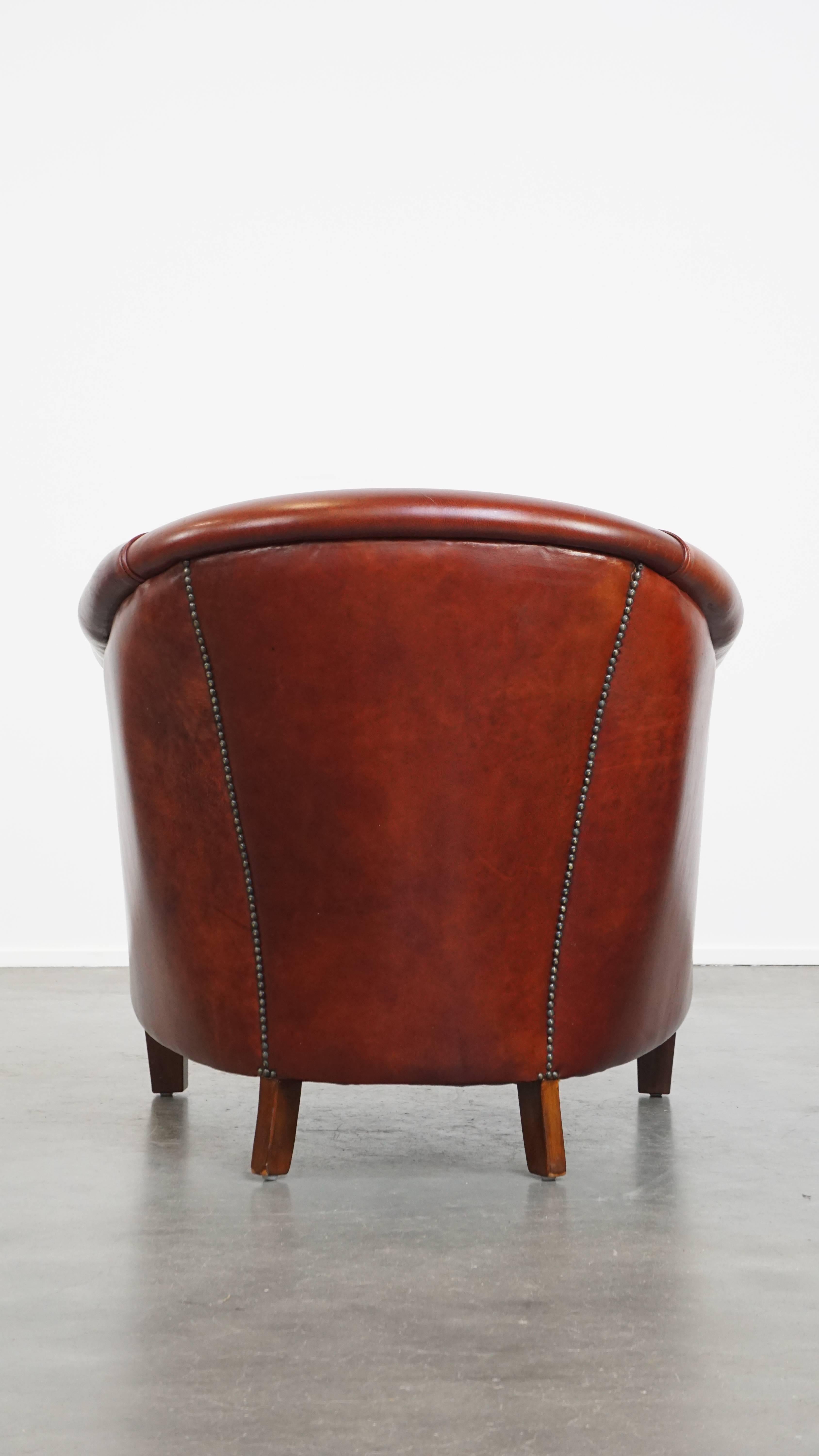 Hand-Crafted Cognac-Colored Cowhide Leather Club Chair in English Style For Sale