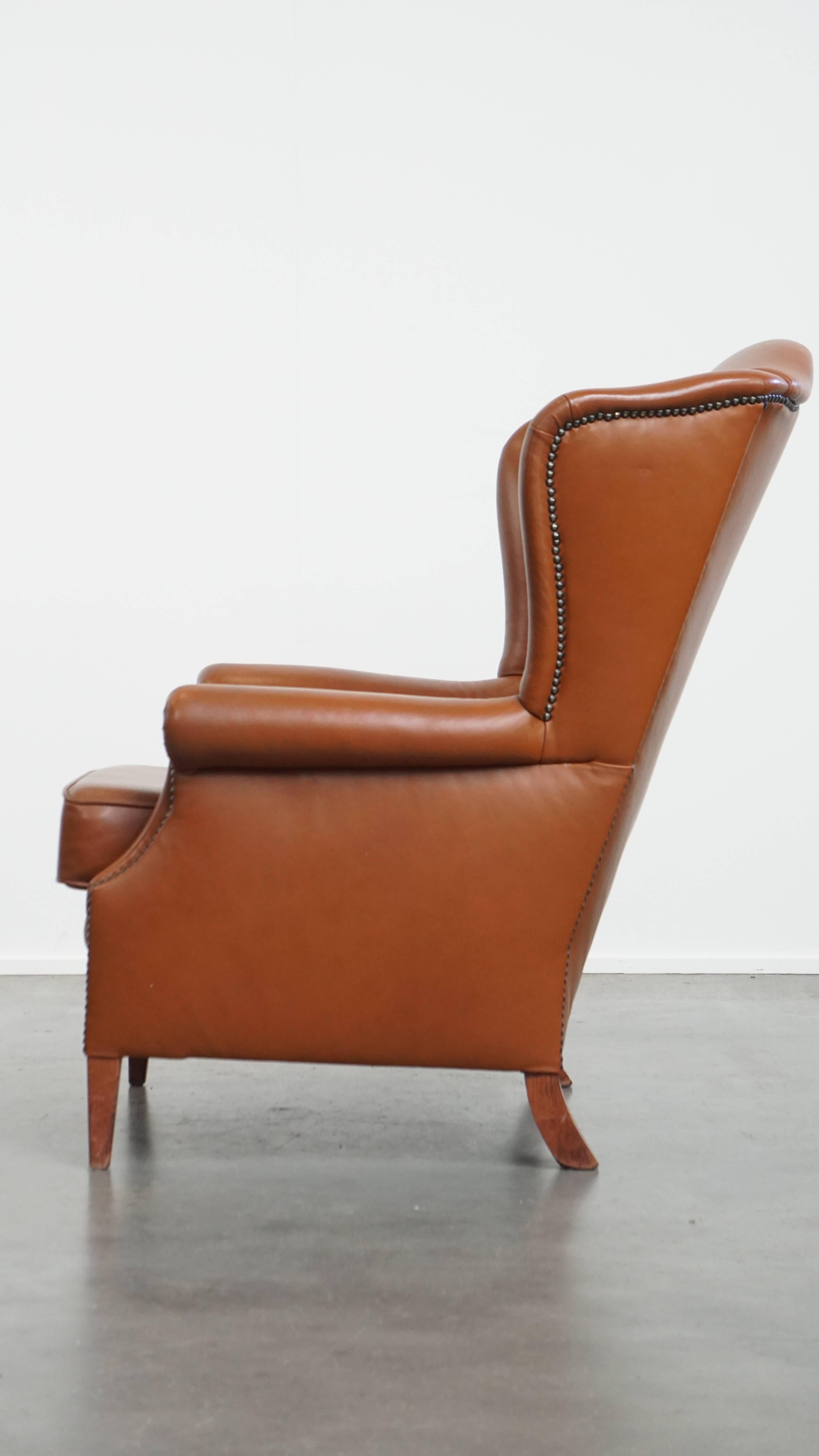 Sedia Wingback in pelle di vacchetta color cognac in stile inglese In condizioni buone in vendita a Harderwijk, NL