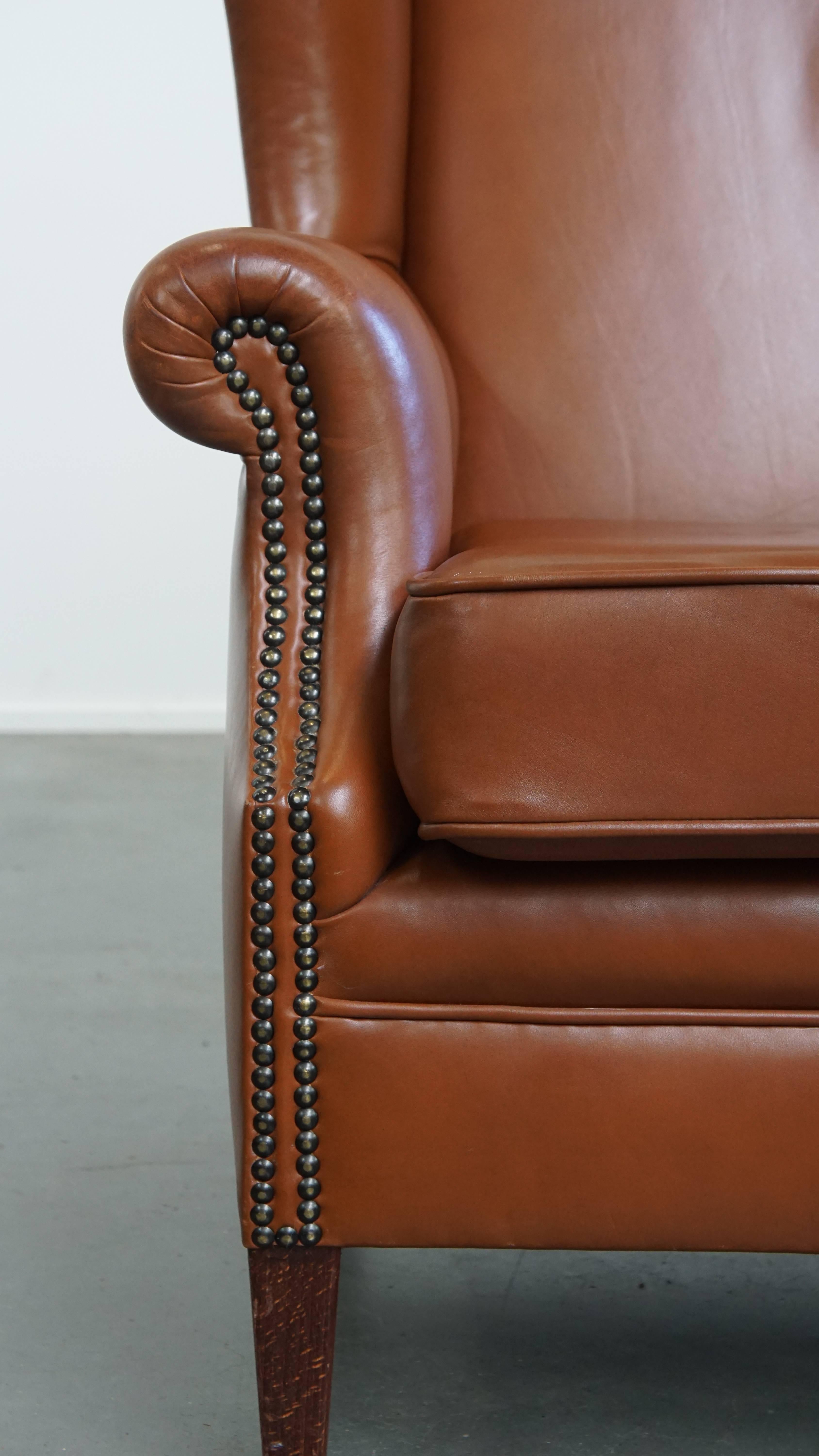Sedia Wingback in pelle di vacchetta color cognac in stile inglese in vendita 2