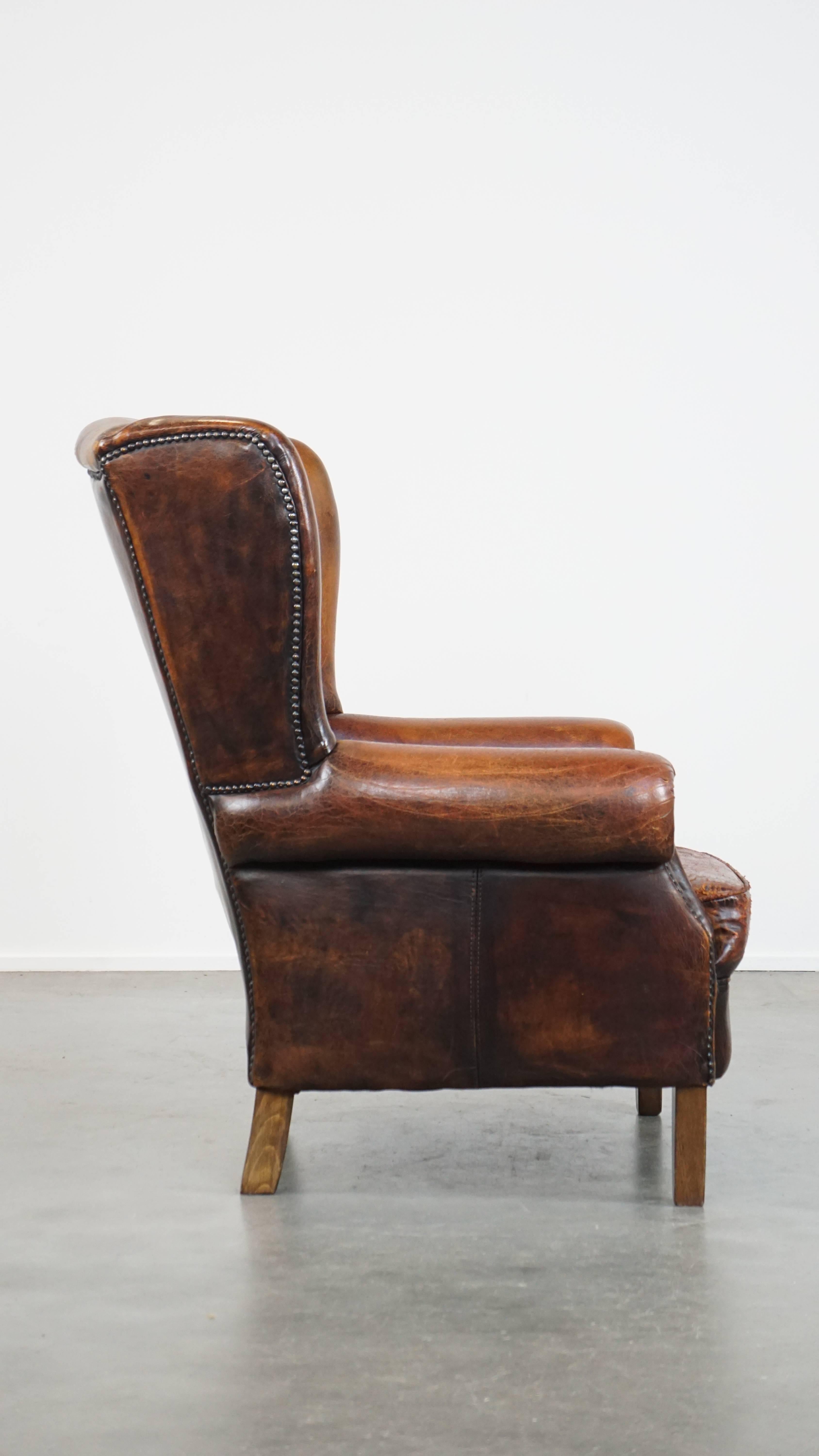 Cognacfarbener großer Vintage-Schaffell-Sessel mit hohem Sitzkomfort (Handgefertigt) im Angebot
