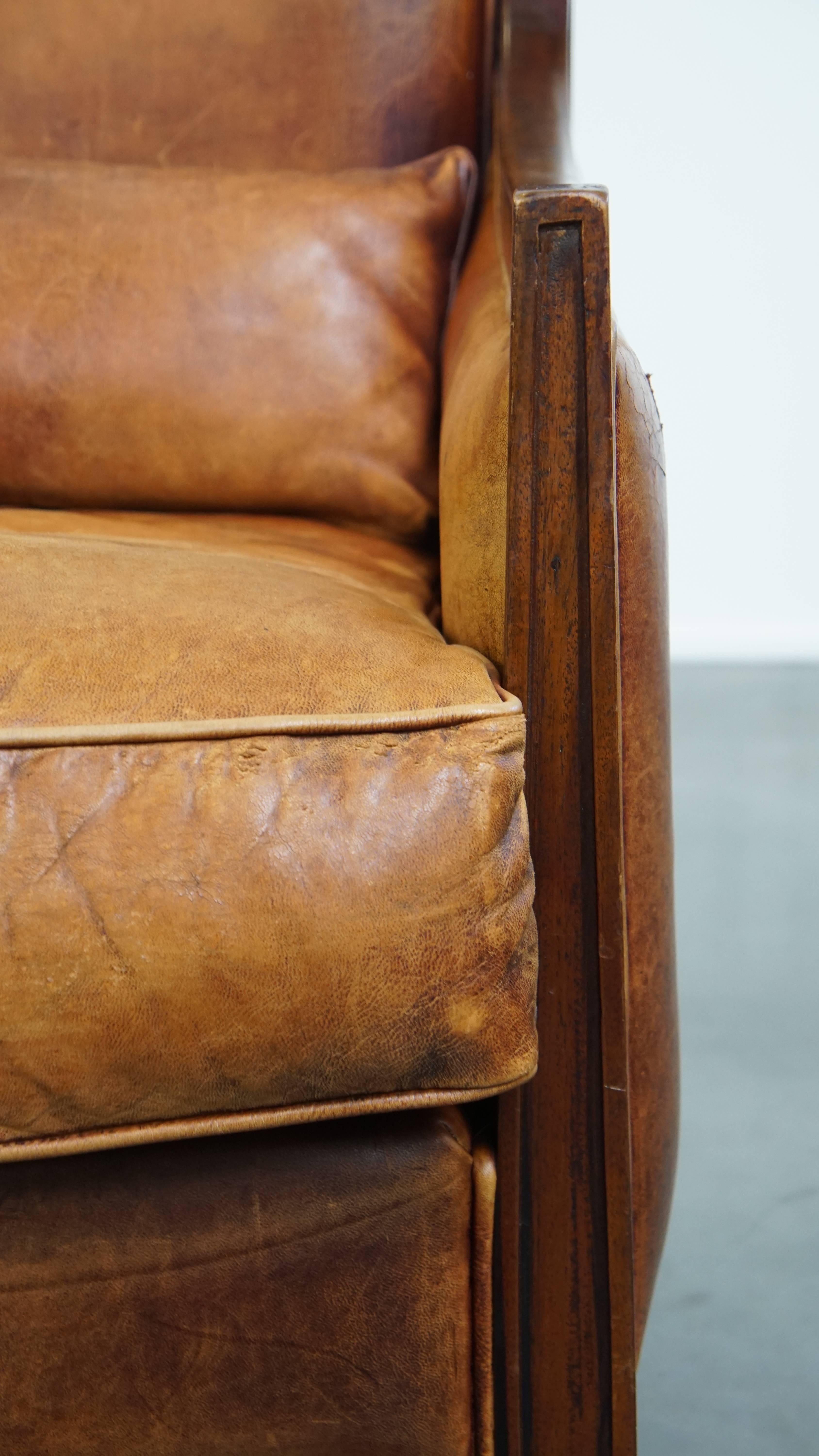 Cognac-Colored Sheepskin Leather Art Deco Design Armchair Combined with Wood For Sale 3