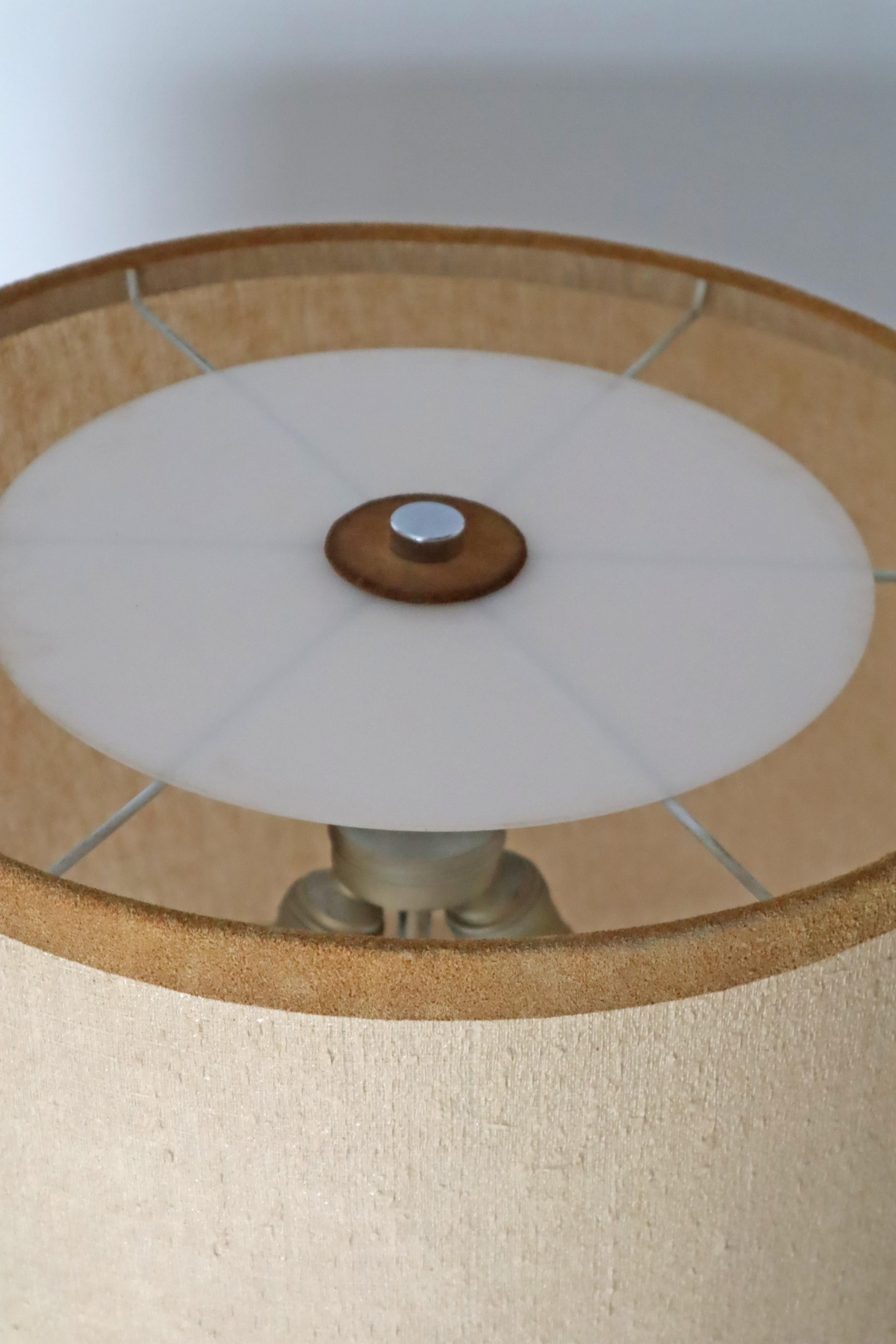 Cognac-Colored Twisted Leather Lamp in the style of Paul Dupre-Lafon France 1970 en venta 3