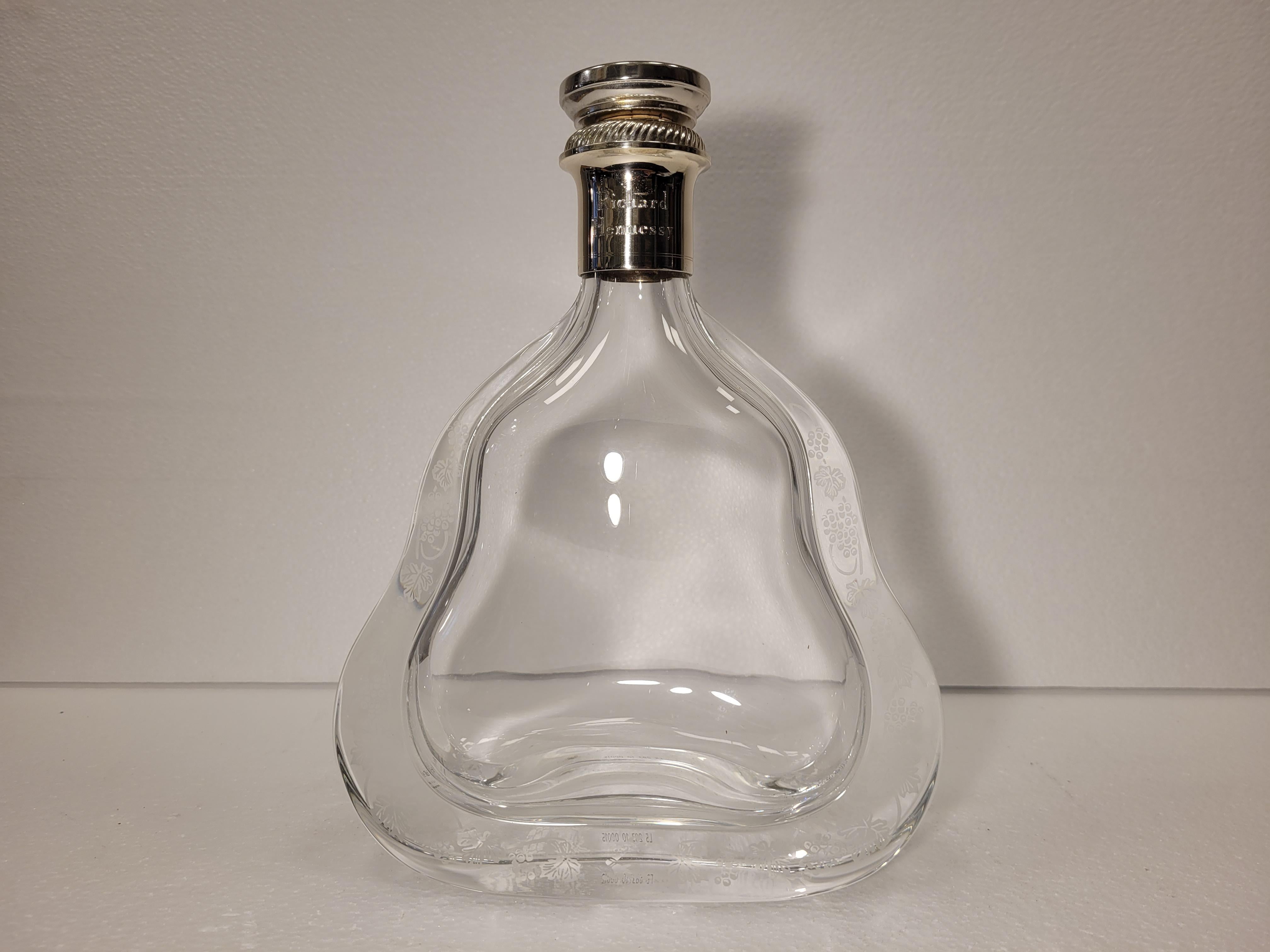 Cognac decanter bottle, Richard Hennessy, Baccarat crystal, 90's - France 7