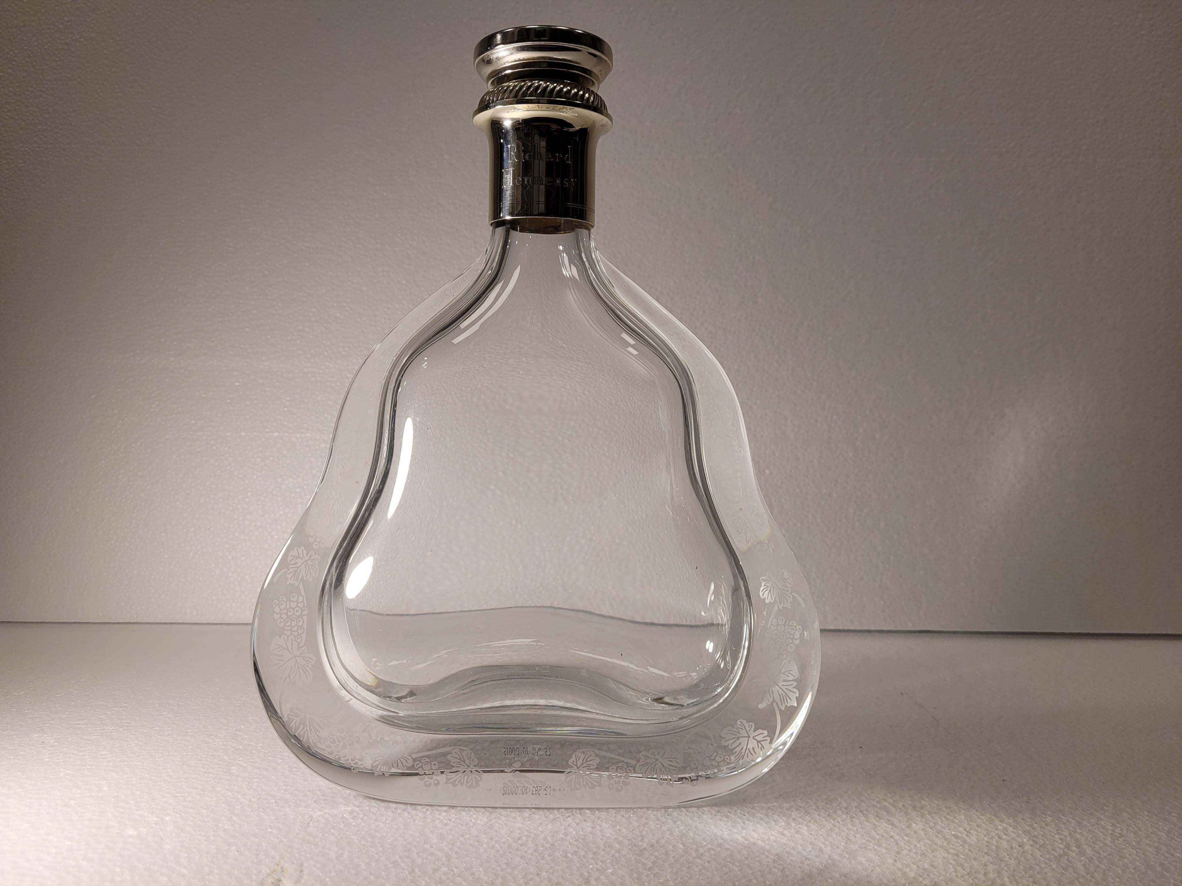 Cognac decanter bottle, Richard Hennessy, Baccarat crystal, 90's - France 9