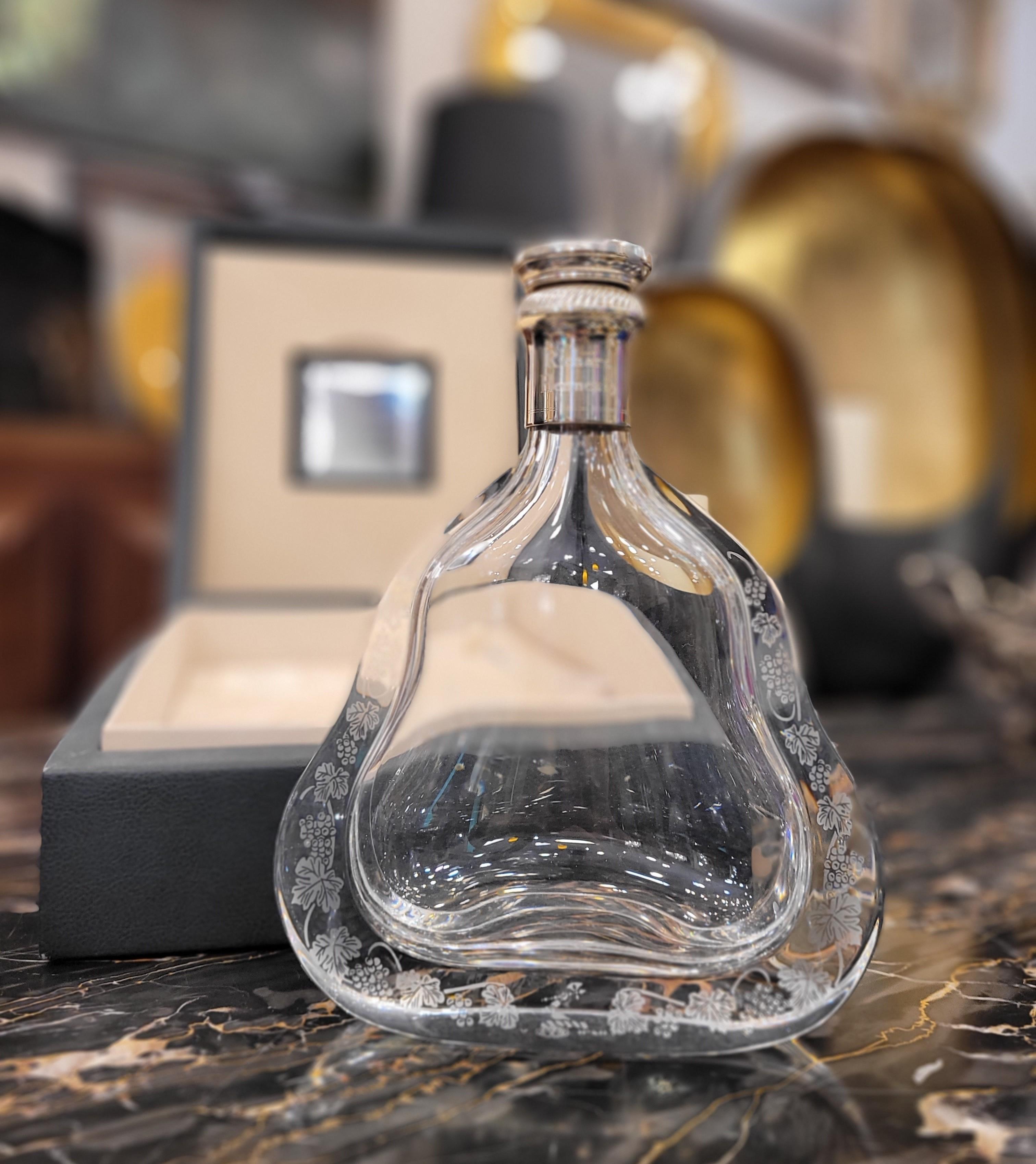 Cognac decanter bottle, Richard Hennessy, Baccarat crystal, 90's - France 12